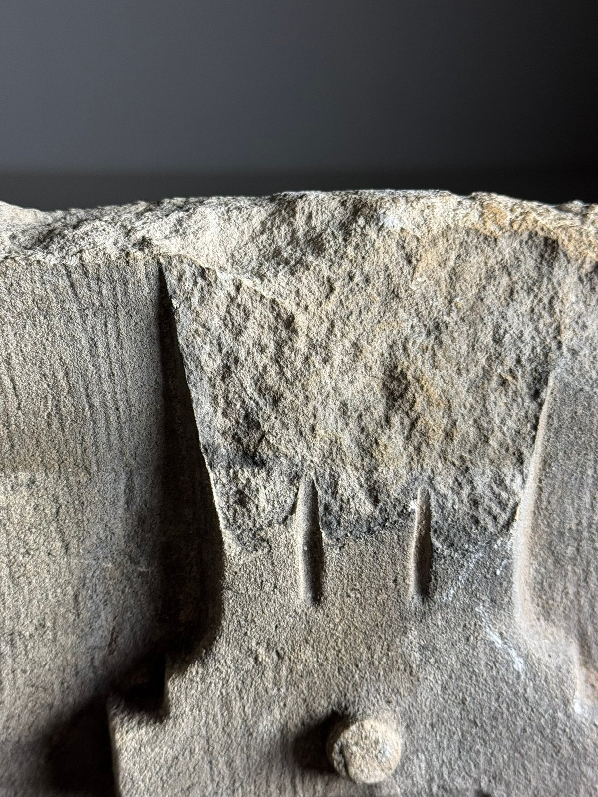 Carved stone fragment Medusa, Ophalen of Verzenden