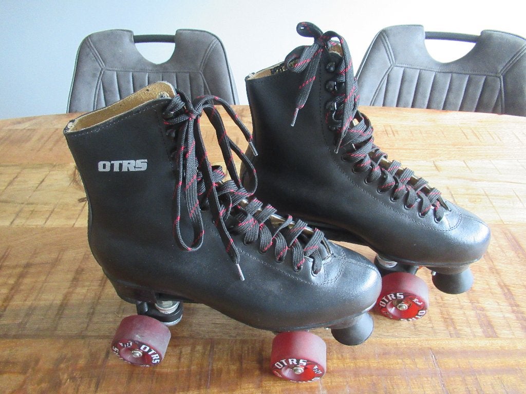 OTRS Leren profesional rolschaatsen skeelers Skates maat 41, Sport en Fitness, Skeelers, Ophalen of Verzenden, Zo goed als nieuw