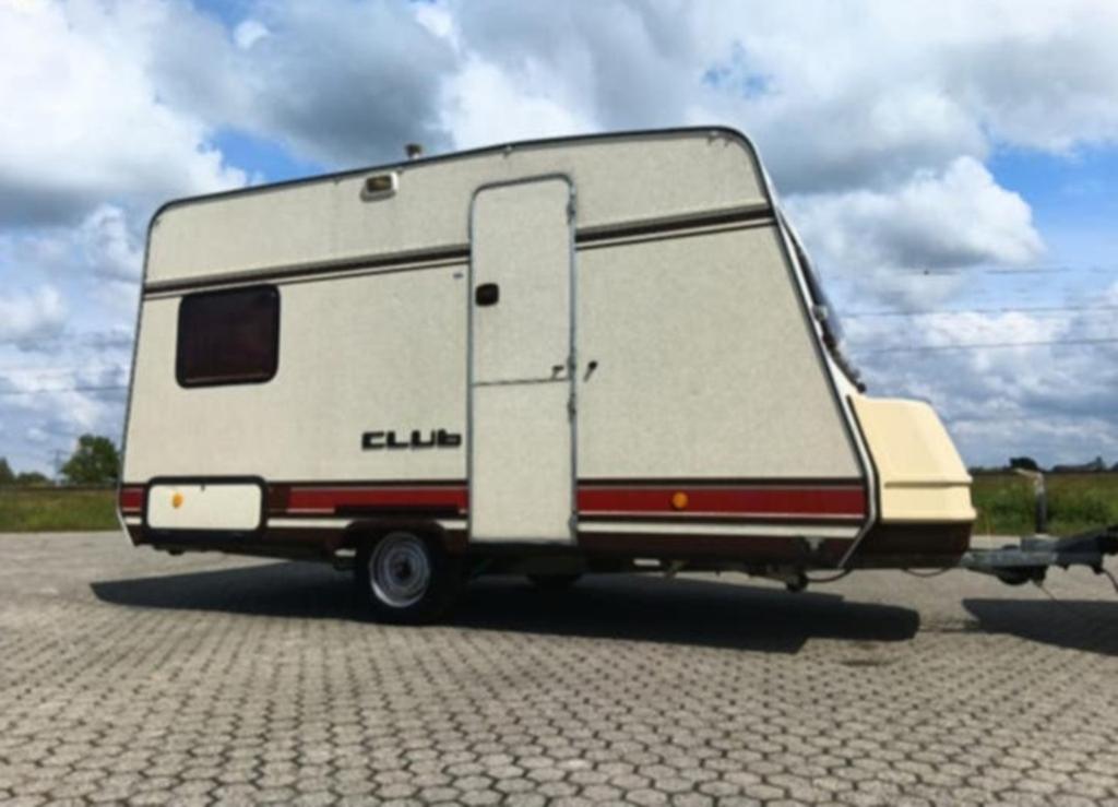 Leuke Bustner Caravan met voortent en Stapelbed!, Caravans en Kamperen, Caravans, Koelkast, 750 - 1000 kg, Particulier, Bürstner