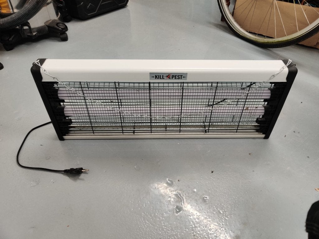 Electronische vliegen vanger, Ophalen, Zo goed als nieuw, Ongediertebestrijding