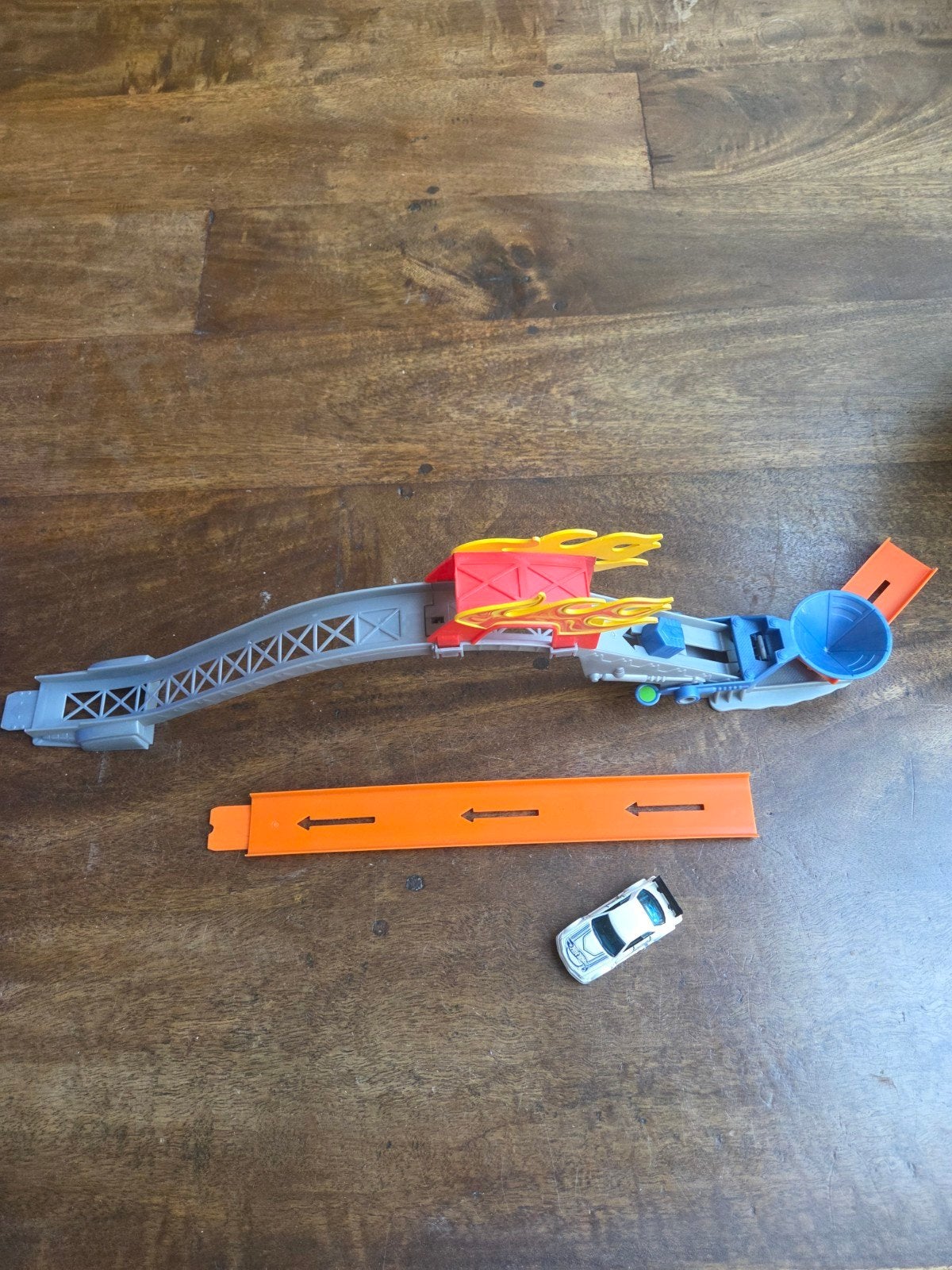 Hot Wheels Racebaan met lanceerder en auto, Zelf te bouwen, Ophalen of Verzenden, Hot Wheels, Handmatig