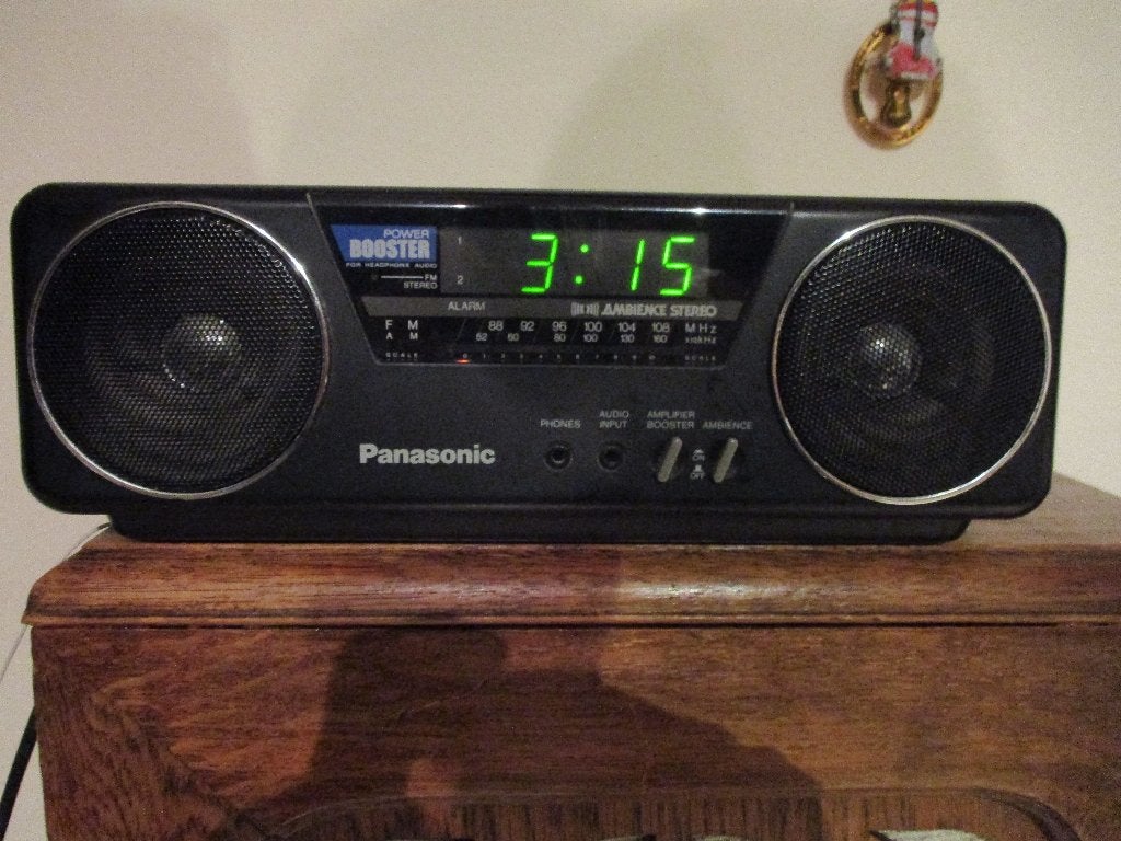 wekkerradio stereo Panasonic, Ophalen of Verzenden, Gebruikt, Transistorradio