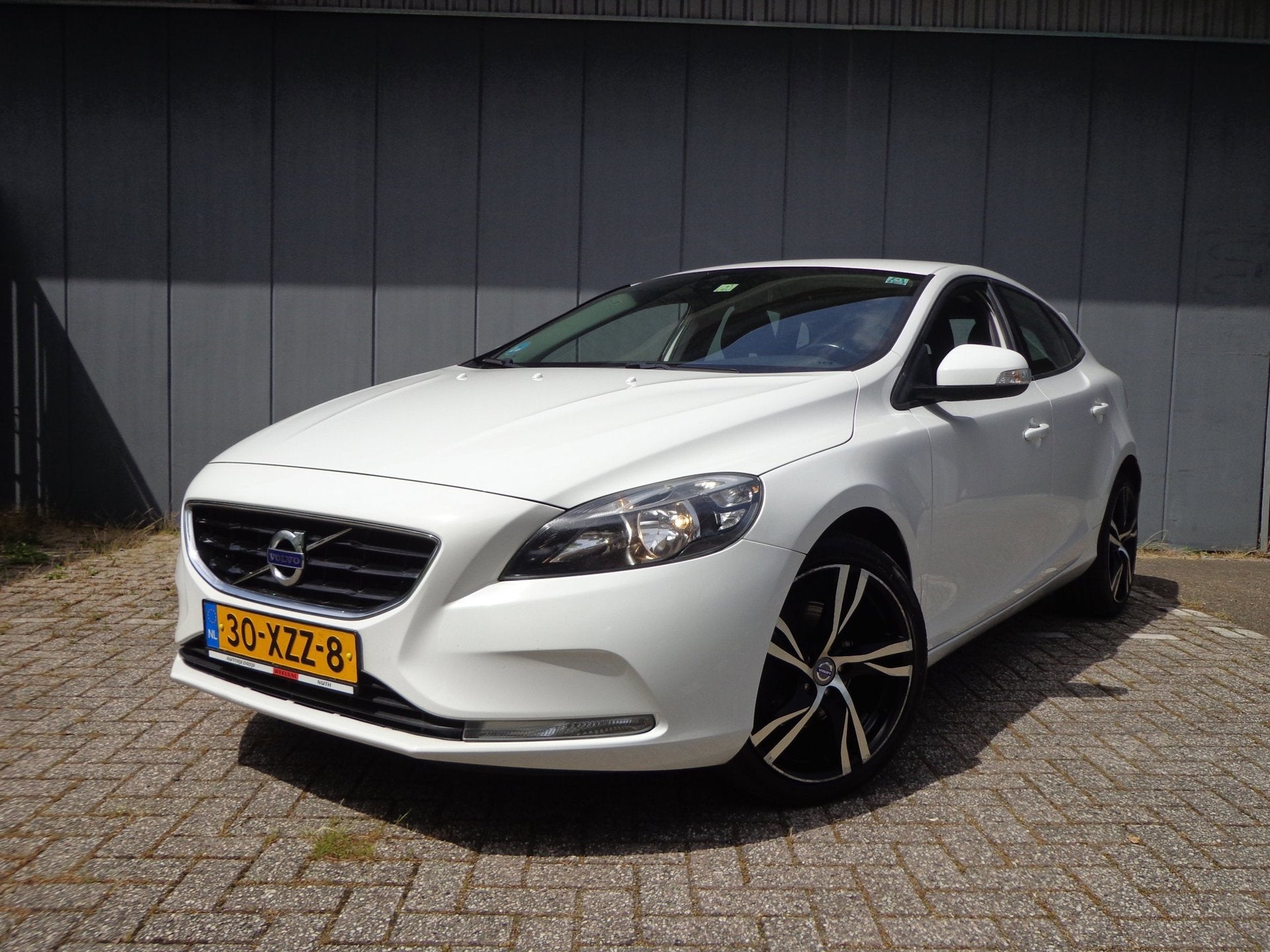 Volvo V40 1.6 T4 Kinetic Top Staat,Vol.Onderhoud, Voorwielaandrijving, Gebruikt, 4 cilinders, Alcantara