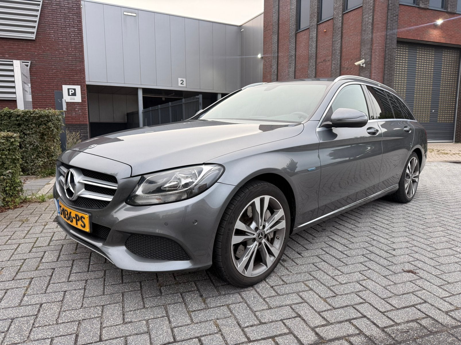 Mercedes-Benz C350 e Plug Premium Dealer OH/trekhaak, Auto's, Automaat, 4 cilinders, Stationwagon, 211 pk
