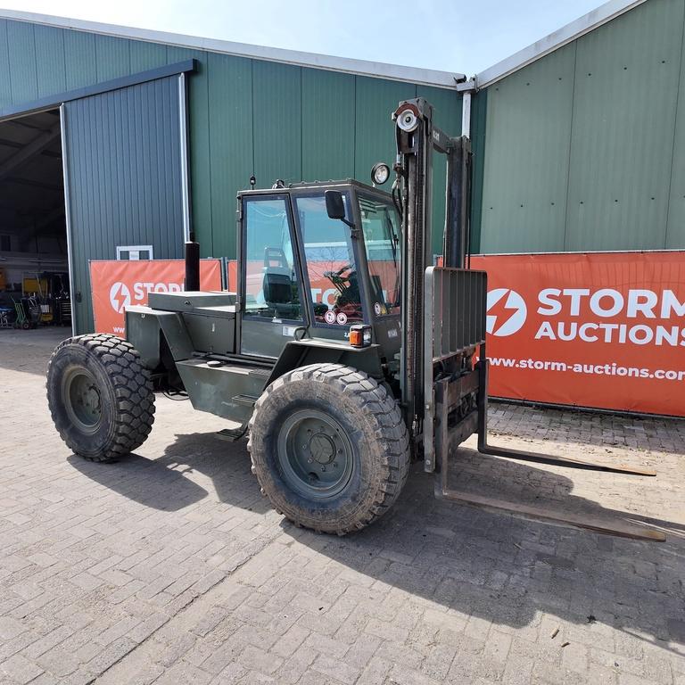 Brumeca ruwterreinheftruck, Diesel, Heftruck, Brumeca