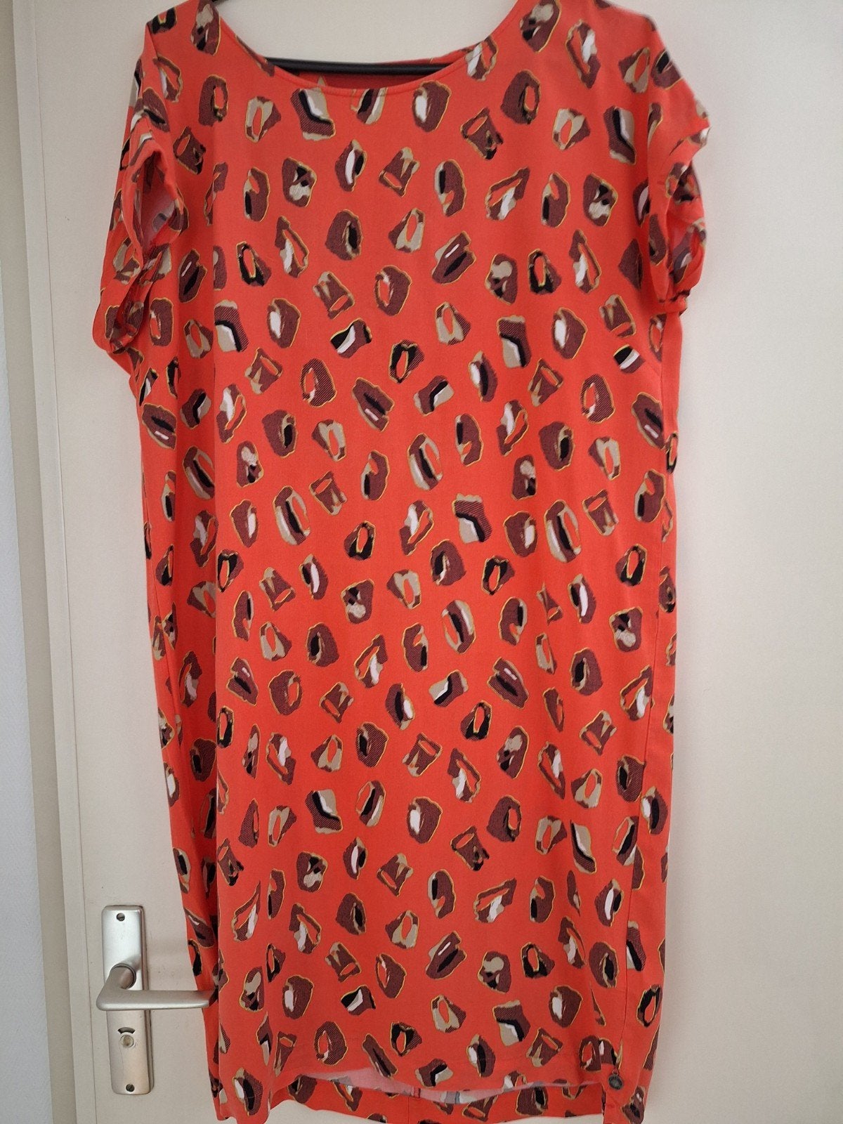 Sandwich jurk oranje met dierenprint maat M, Maat 38/40 (M), Oranje, Ophalen of Verzenden, Zo goed als nieuw