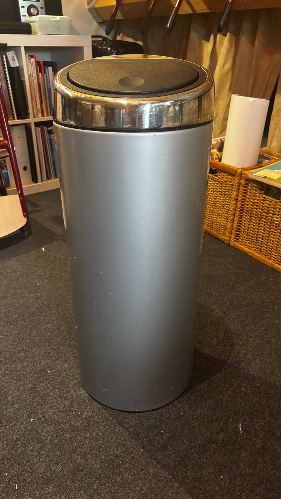 Brabantia prullenbak 23-30L - lichte krasjes, geen deuken, Huis en Inrichting, Woonaccessoires | Prullenbakken, Ophalen, 50 – 75