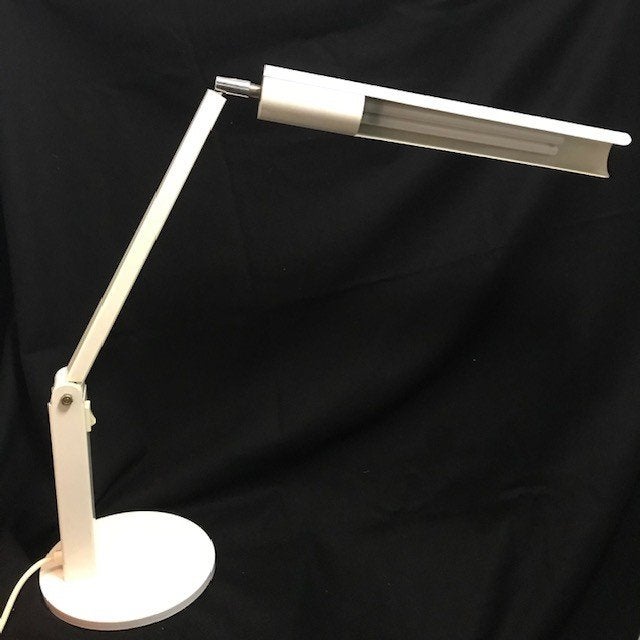 Hala Zeist witte metalen bureau lamp met knik arm., Ophalen of Verzenden, Gebruikt, 75 cm of meer