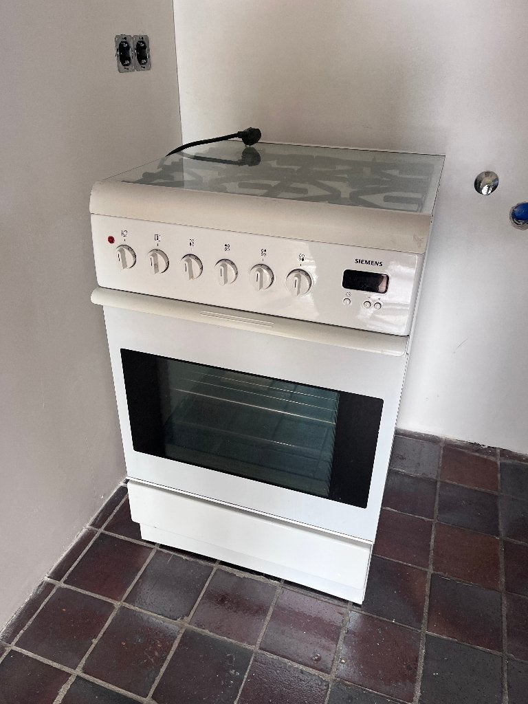 Siemens gasfornuis met oven - direct beschikbaar, Ophalen, Gebruikt, 4 kookzones, Gas