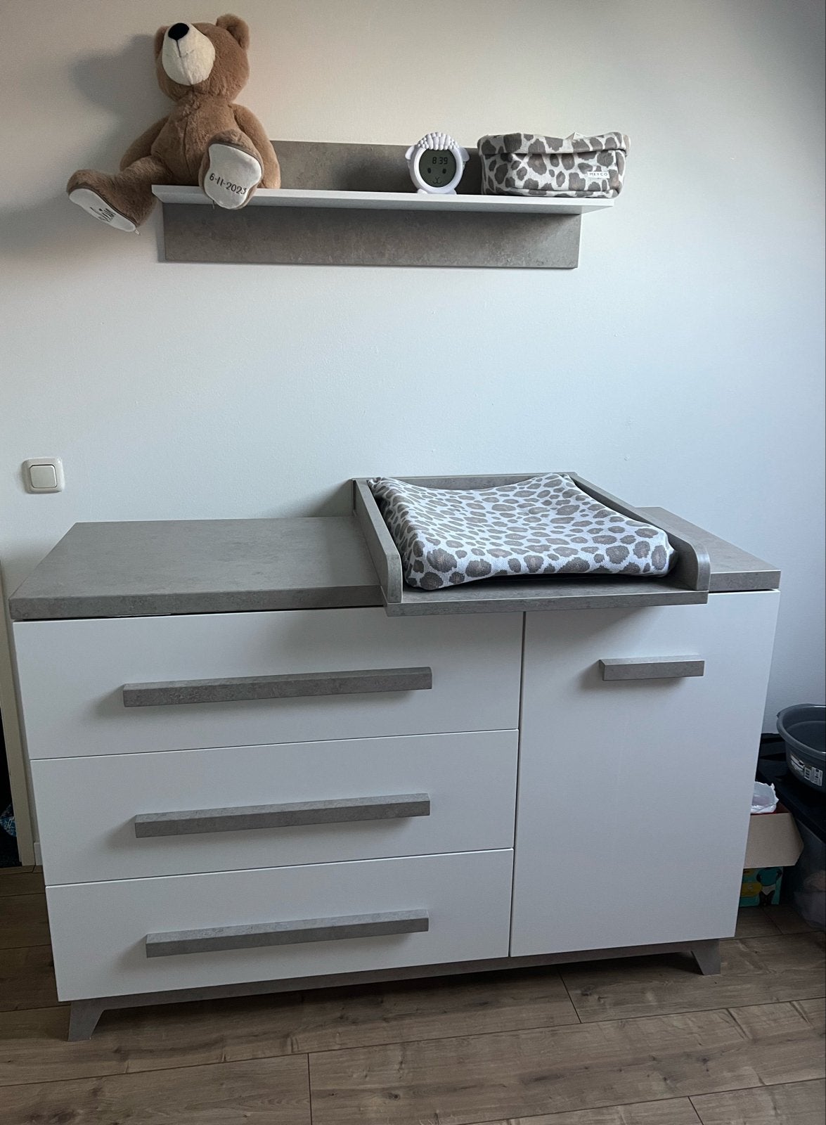 Complete TWF Babykamer Set: Commode, Kledingkast, Ledikant, Ophalen, Zo goed als nieuw, Jongetje of Meisje