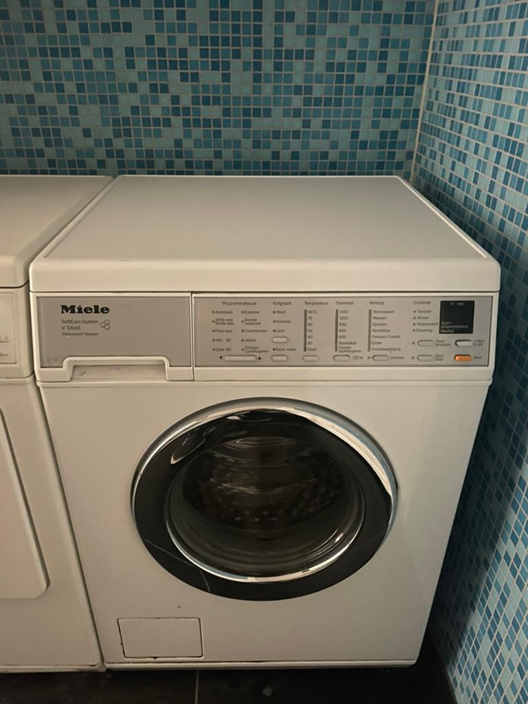 Miele V5845 SoftCare System Wasmachine, Witgoed en Apparatuur, Wasmachines, Ophalen, Gebruikt, Voorlader, Wolwasprogramma
