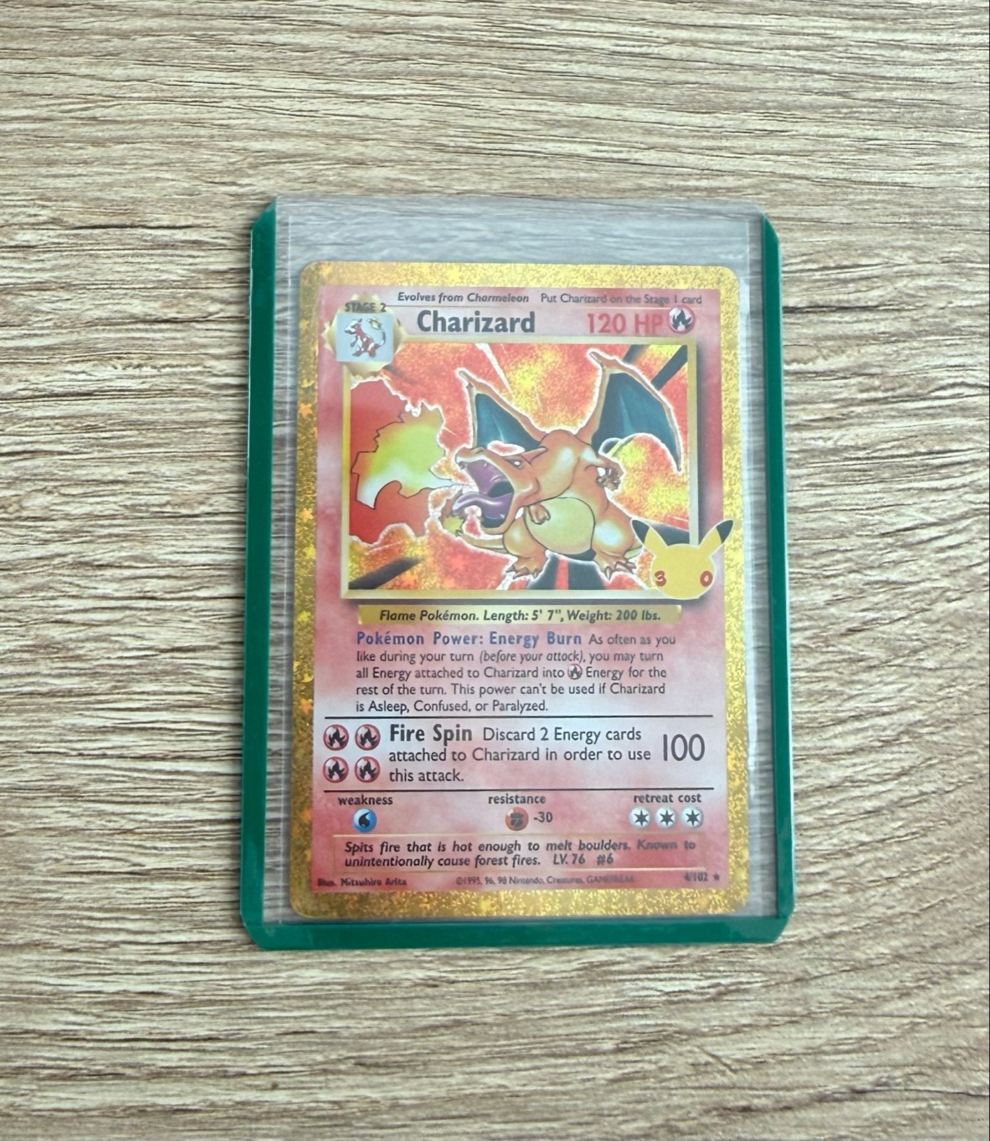 Pokémon Charizard Celebrations 30th Anniversary, Ophalen of Verzenden, Zo goed als nieuw, Losse kaart