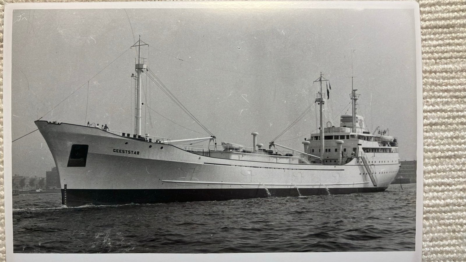 GEESTSTAR  1960 bananenboot  's Gravenzande GEEST, Ophalen of Verzenden, Zo goed als nieuw, Kaart, Foto of Prent