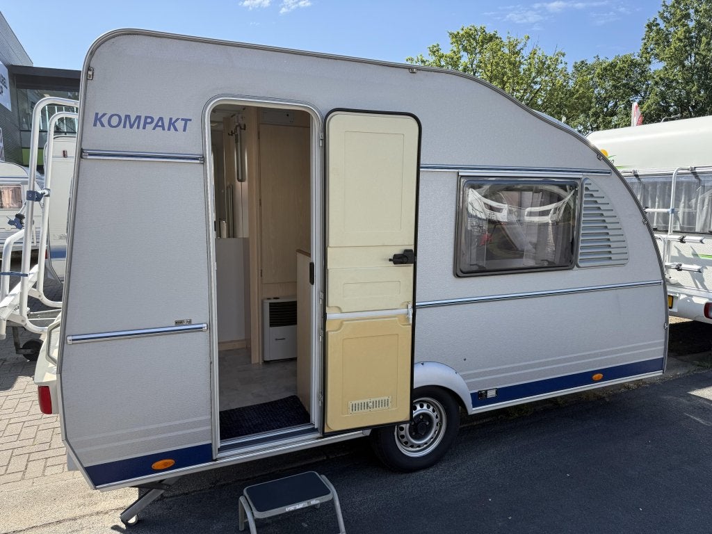 KIP KOMPAKT 37 EKV LANGSLAPER TOILET KACHEL LUIFEL TOPSTAAT, Overige typen, Kip, Bedrijf, 500 - 750 kg