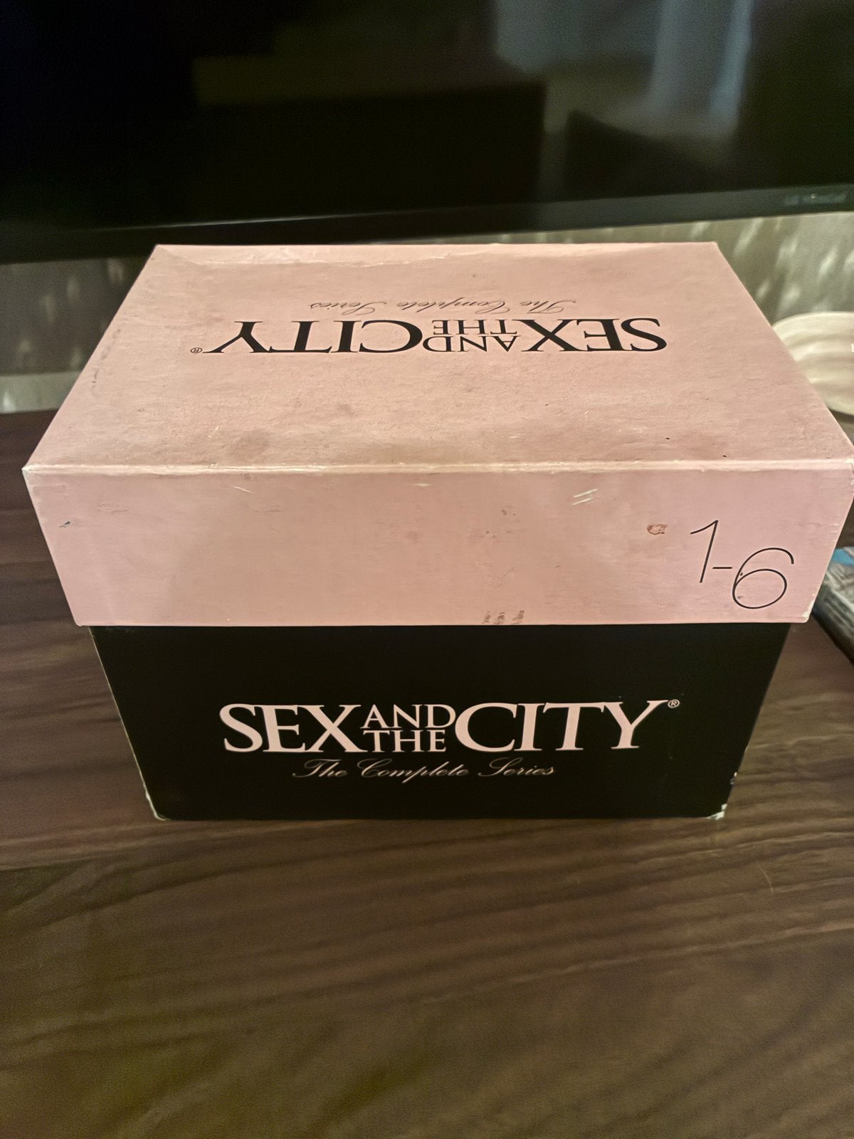 Sex and the City: DVD shoebox complete serie seizoen 1-6, Engels, Nederlands, Ophalen of Verzenden, Zo goed als nieuw