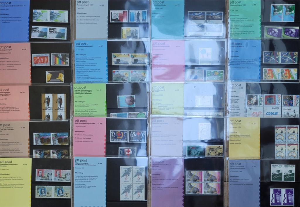 PTT mapjes 41 tot en met 60, Ophalen of Verzenden