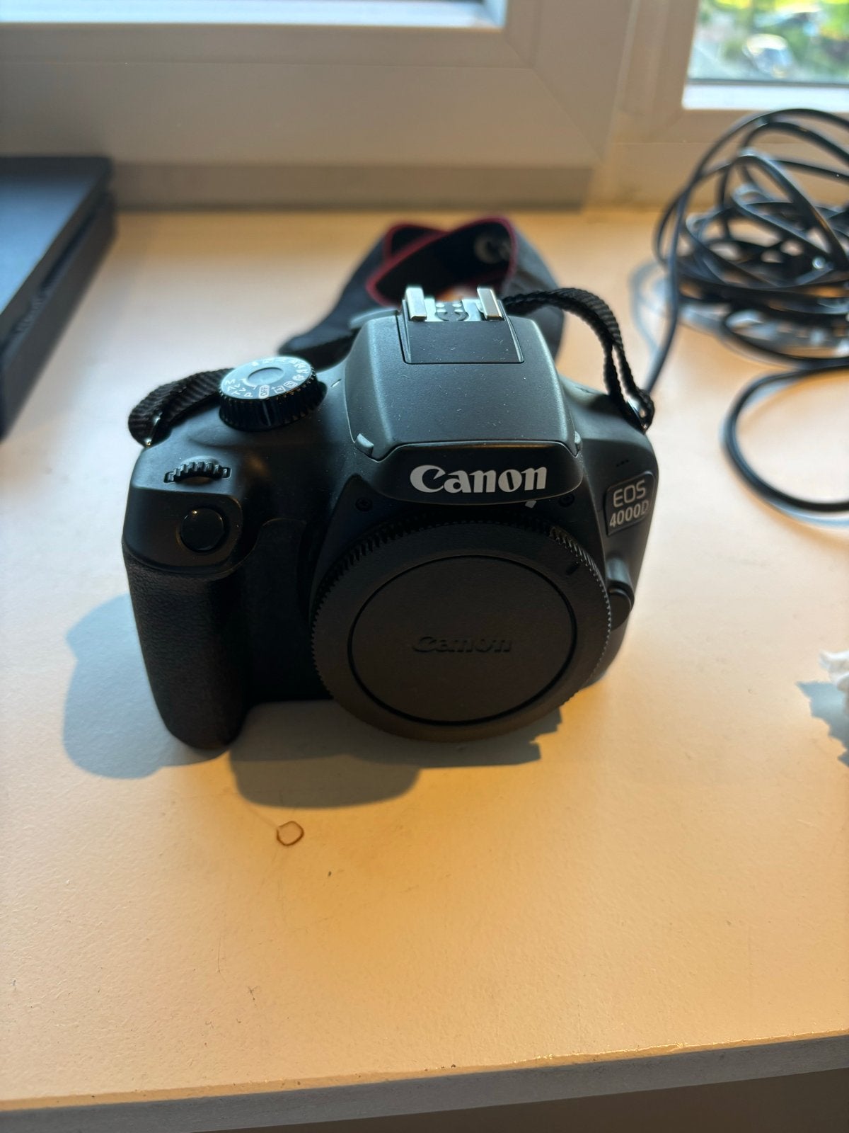 Canon EOS 4000D Spiegelreflexcamera - Zo goed als nieuw, Spiegelreflex, Canon, Zo goed als nieuw, Ophalen