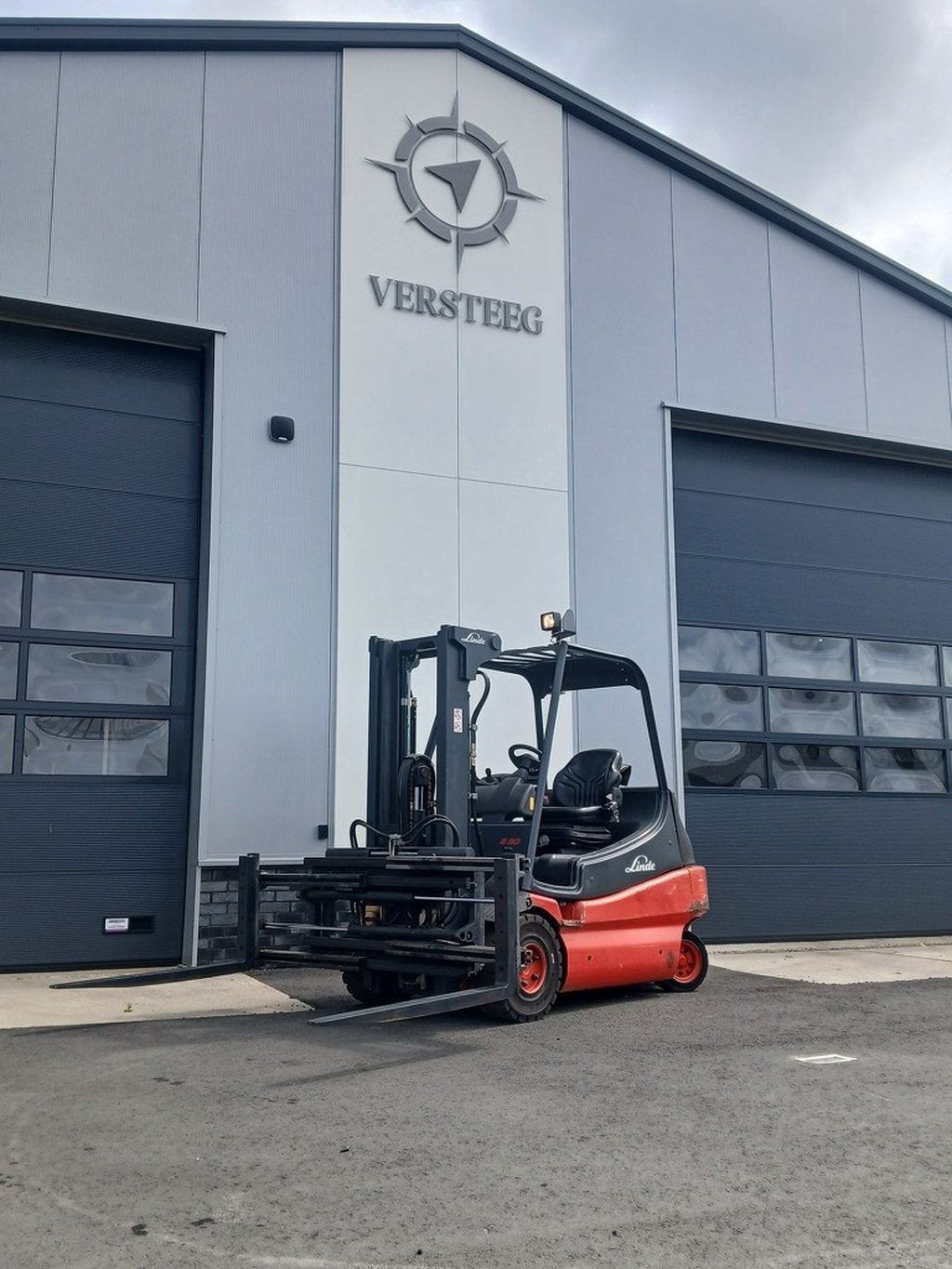 linde E30/02, Zakelijke goederen, Machines en Bouw | Heftrucks en Intern transport, 3000 tot 4000 kg, Linde, Heftruck, Info@linde-mh.de