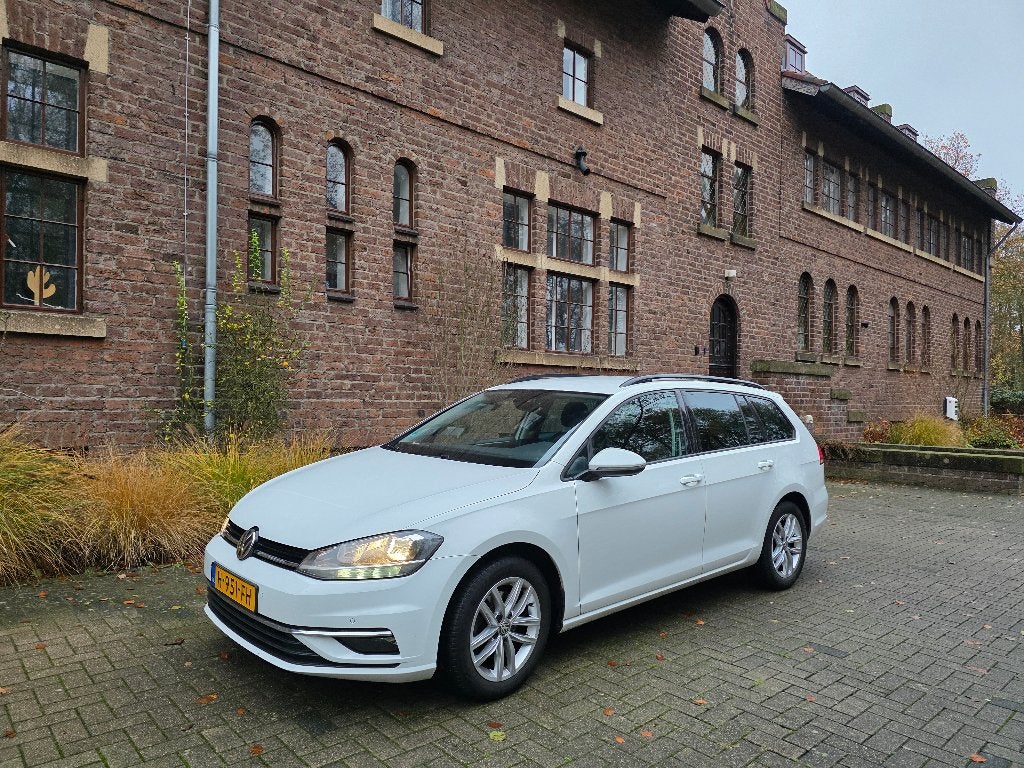 Volkswagen Golf Variant 1.0 TSI 115pk 7-DSG 2019 Wit, Stof, Wit, Navigatiesysteem, Stationwagon