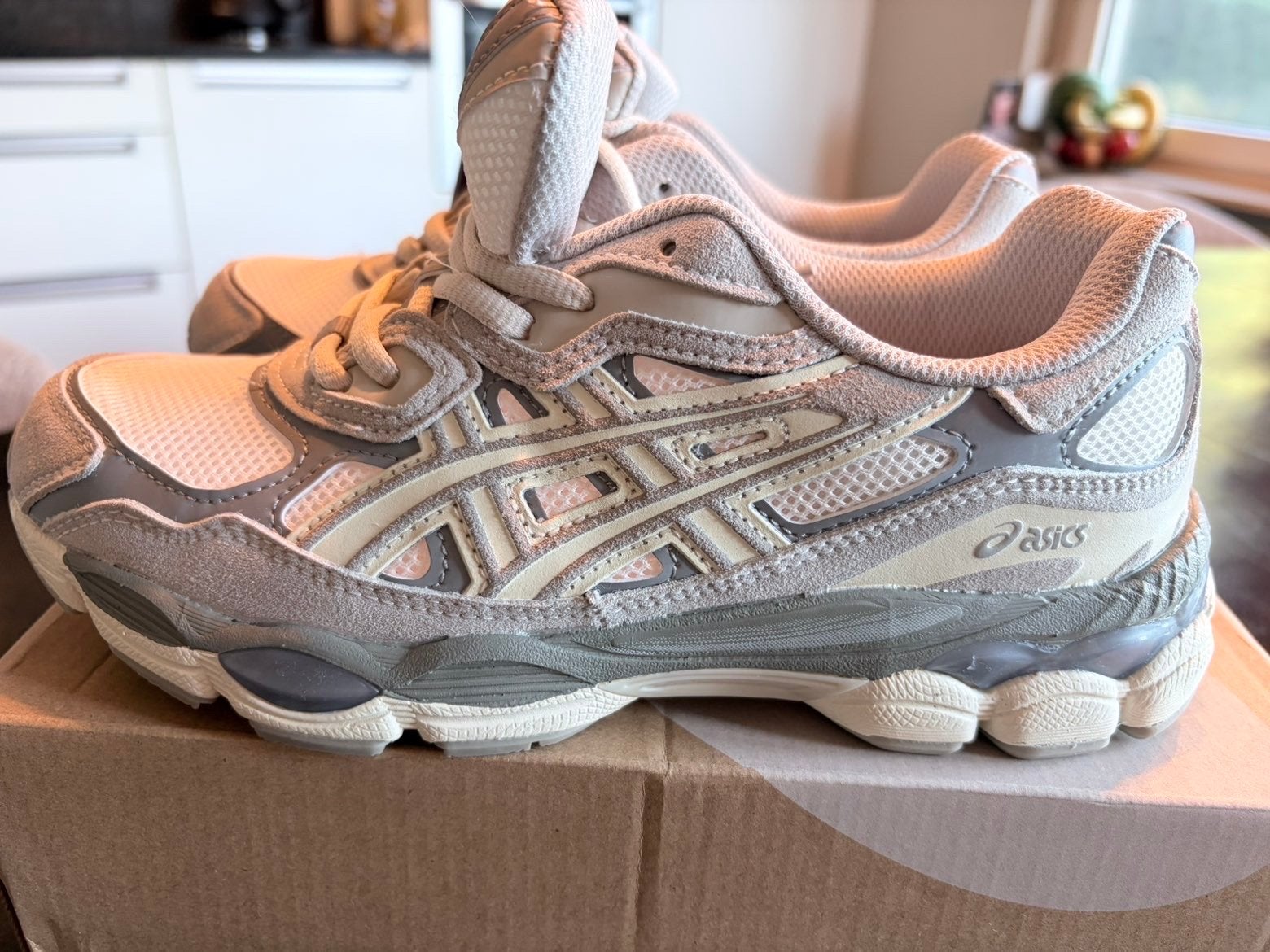 ASICS Gel-Kayano 14 Sneakers - Nieuw met labels, Ophalen of Verzenden, Nieuw, Beige, Sneakers of Gympen