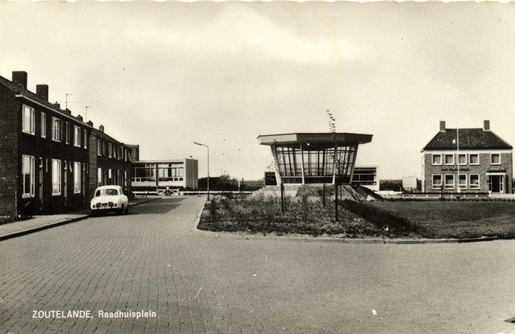 Zoutelande, Raadhuisplein - ongelopen, Ophalen of Verzenden, 1960 tot 1980, Ongelopen, Zeeland