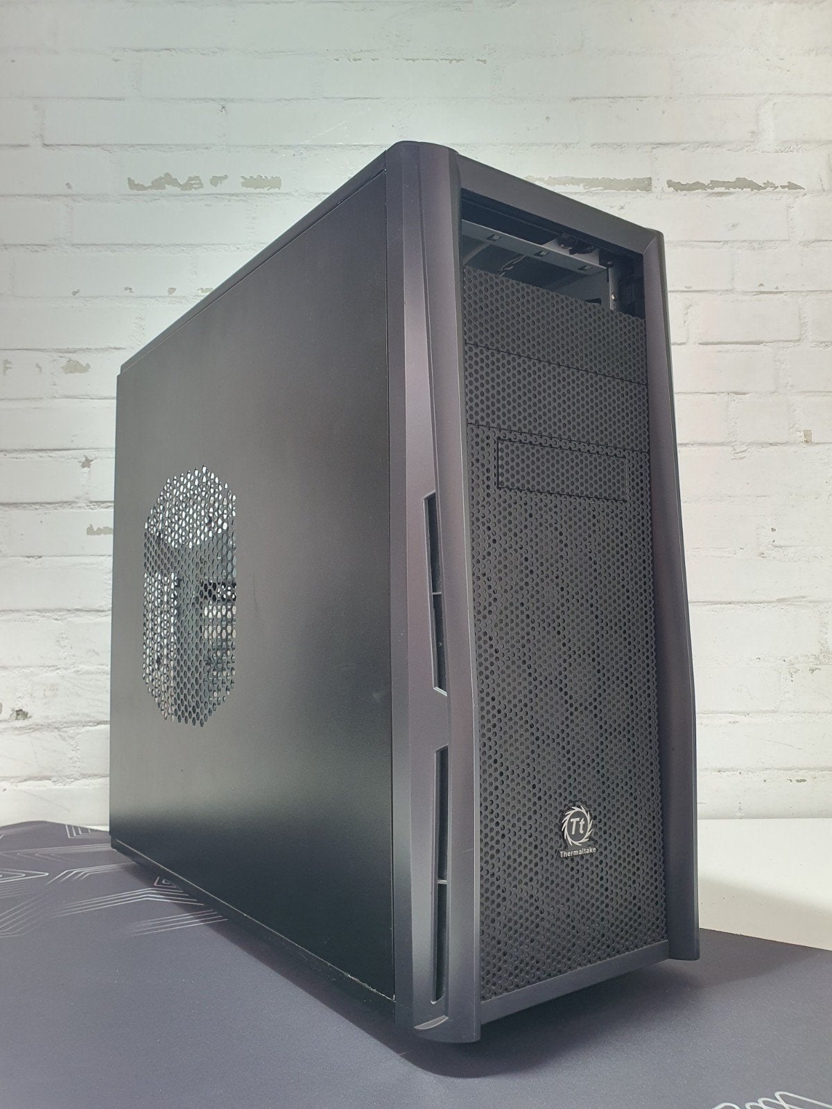 Thermaltake Versa H23 PC Behuizing Micro-ATX/ATX PC Case, Computers en Software, Computerbehuizingen, Gebruikt, Ophalen of Verzenden