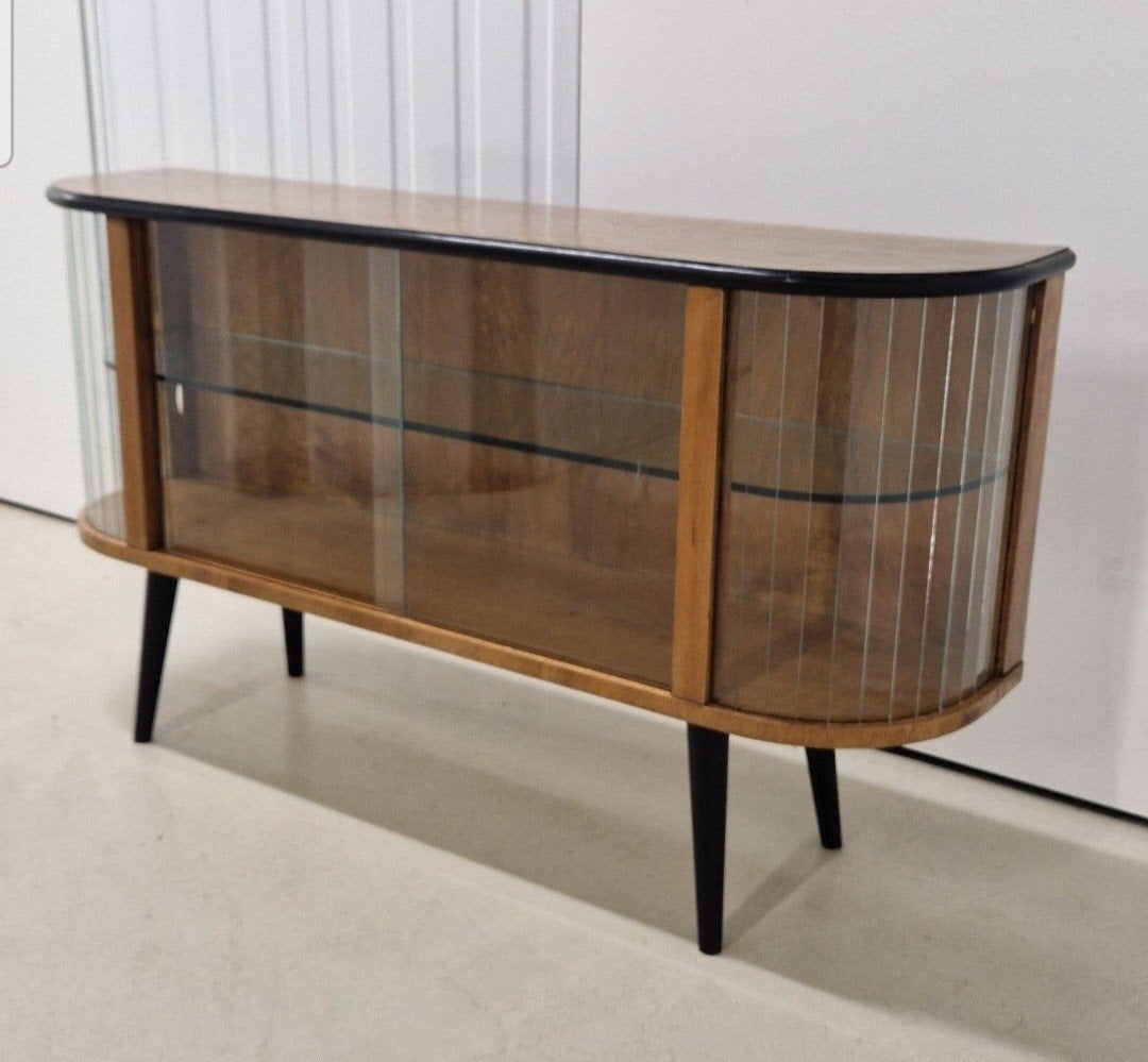Vintage Vitrinekast met Gebogen Glas - Mid-Century Modern, Ophalen