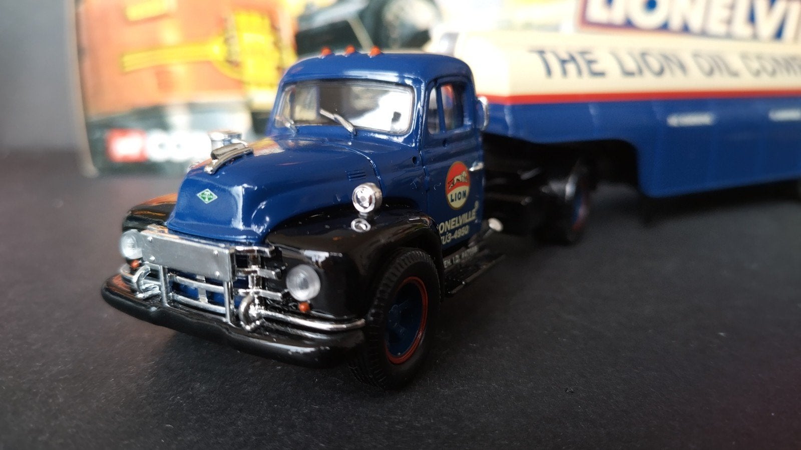 Diamond T 620 Lionelville Lion oil 1:50 Corgi Po, Nieuw, M, Bus of Vrachtwagen, M