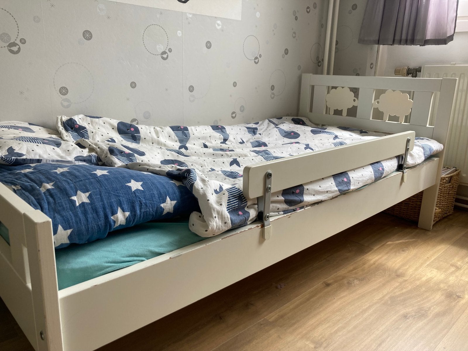 Peuterbed. Bedje. Schaapjesbed., Ophalen, Gebruikt, 70 tot 85 cm, Matras