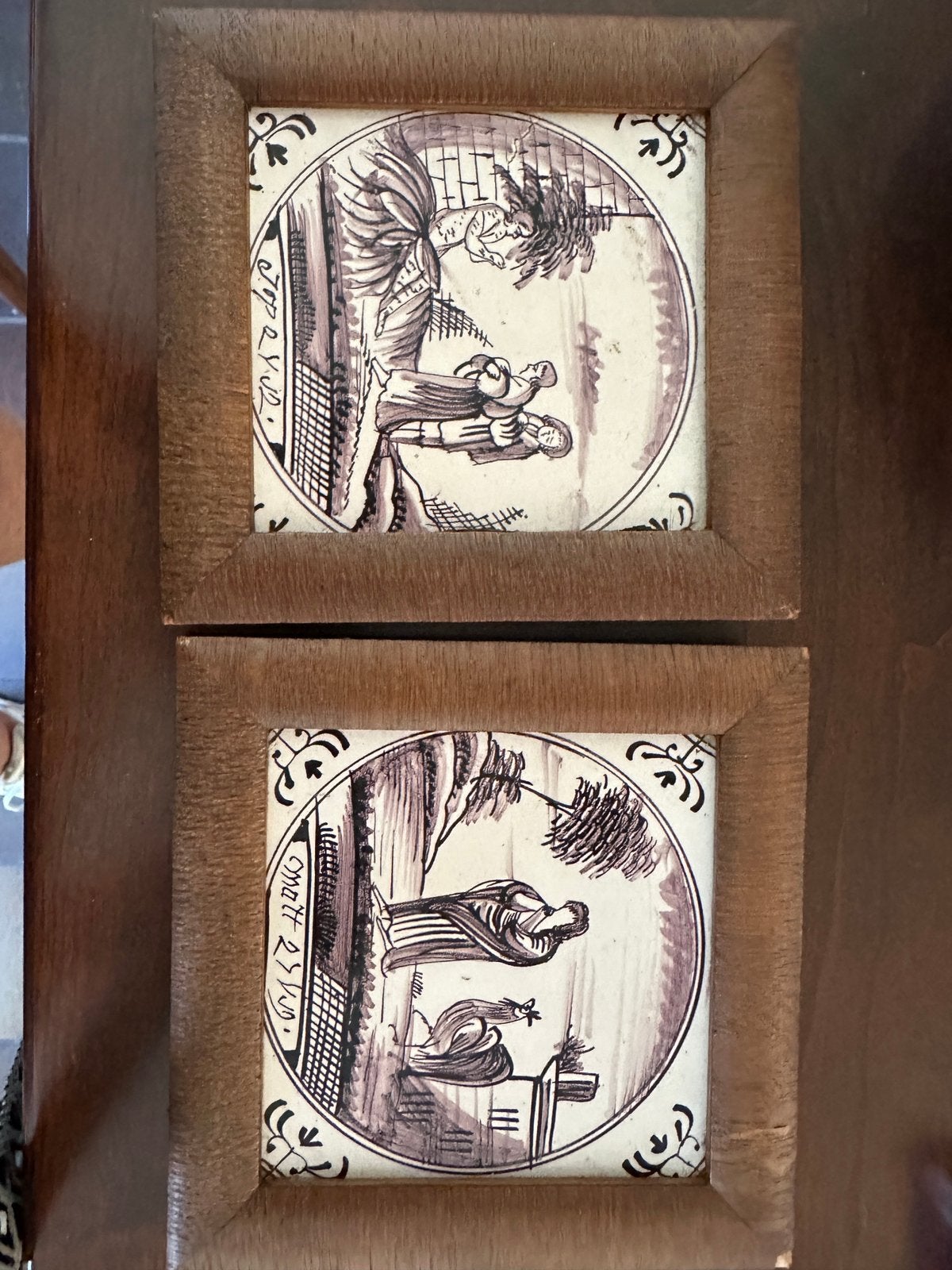 Set van 2 antieke Nederlandse Bijbeltegels, Ophalen, Zo goed als nieuw, Bruin