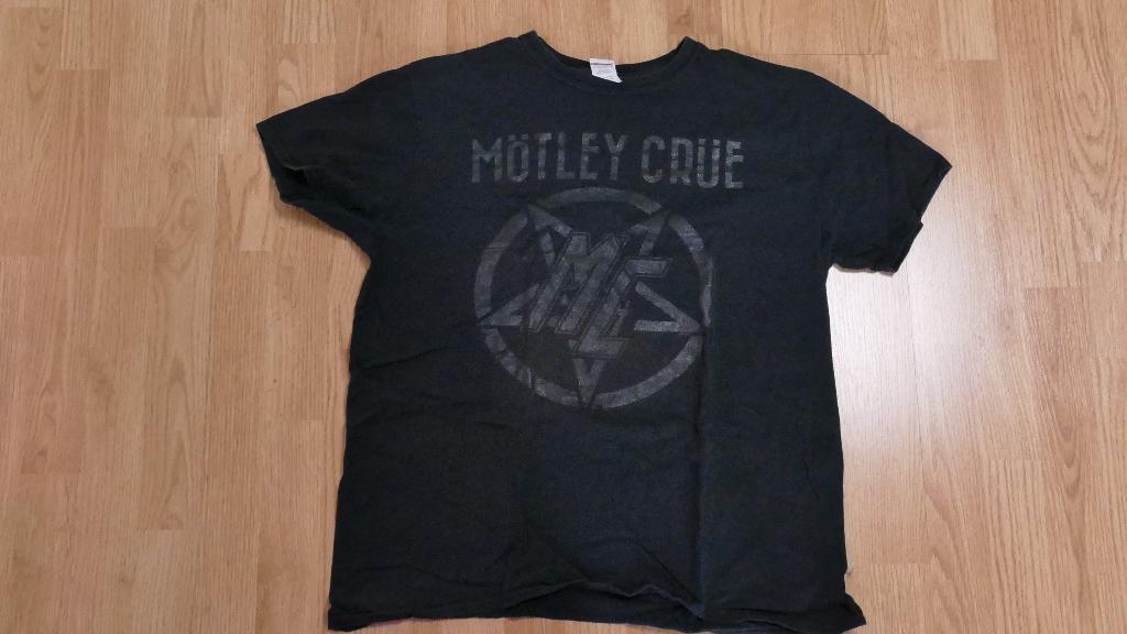 MOTLEY CRUE T-SHIRT, Ophalen of Verzenden, Gedragen, Maat 52/54 (L), Zwart