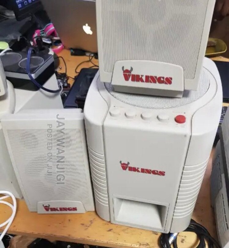 Gezocht: Vikings speaker set, Ophalen, Zo goed als nieuw