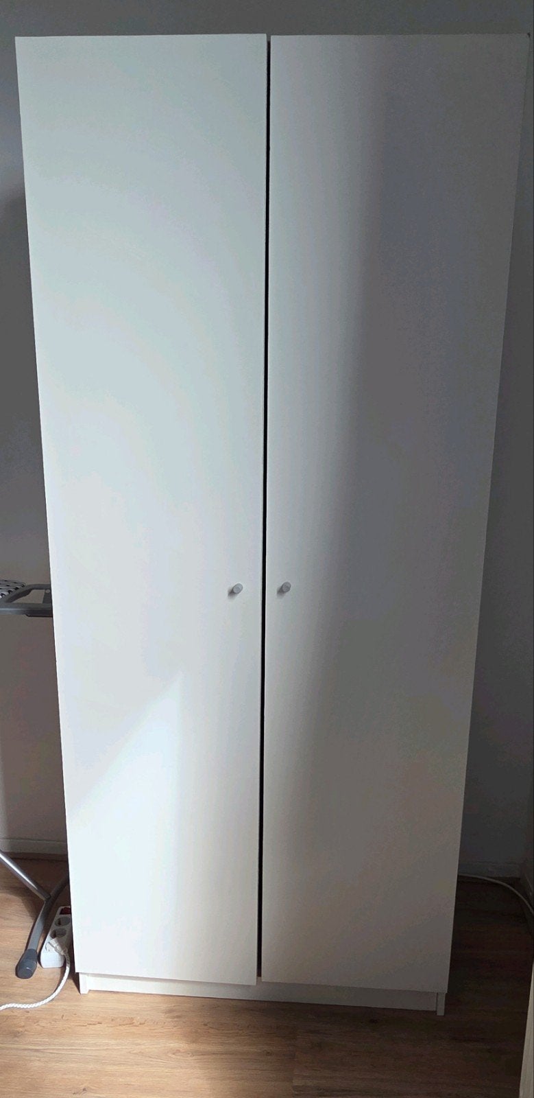 Witte kledingkast met legruimte, Huis en Inrichting, Kasten | Kledingkasten, Ophalen, Met deur(en), Gebruikt, Modern, functioneel