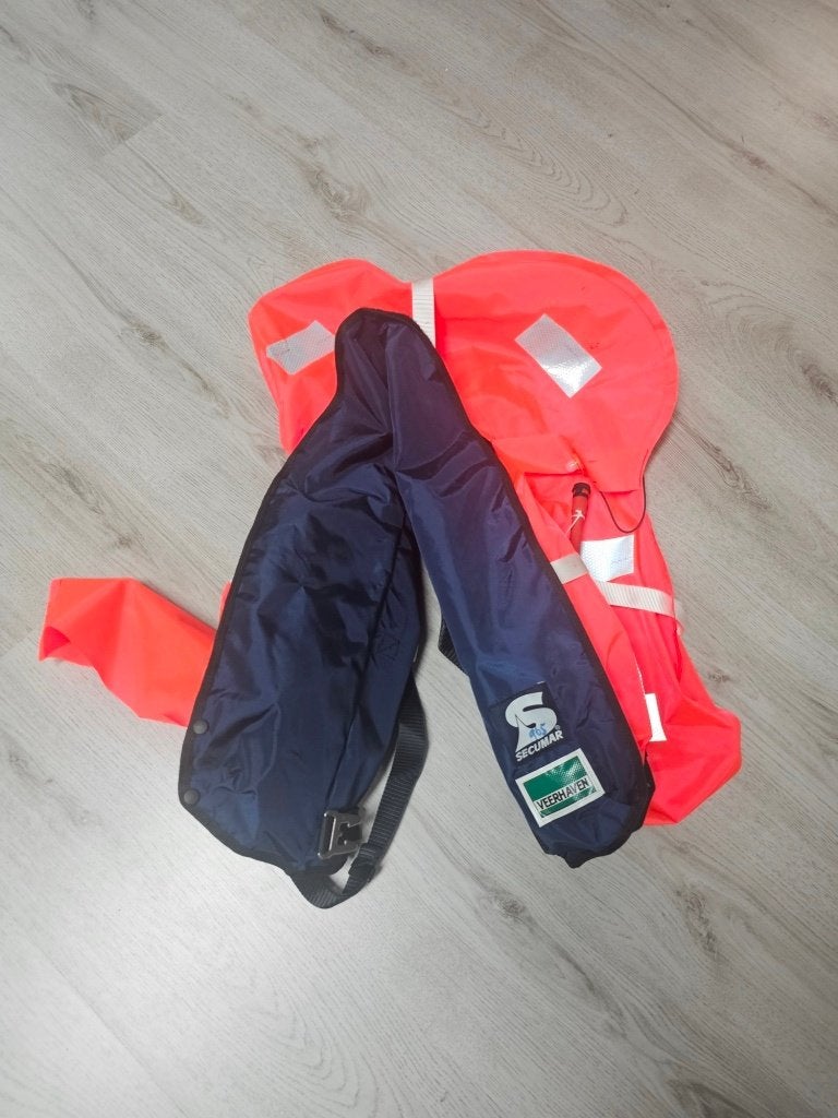 Secumar automatisch reddingsvest voor €25,-, Ophalen, Zo goed als nieuw, Nvt, Dame of Heer