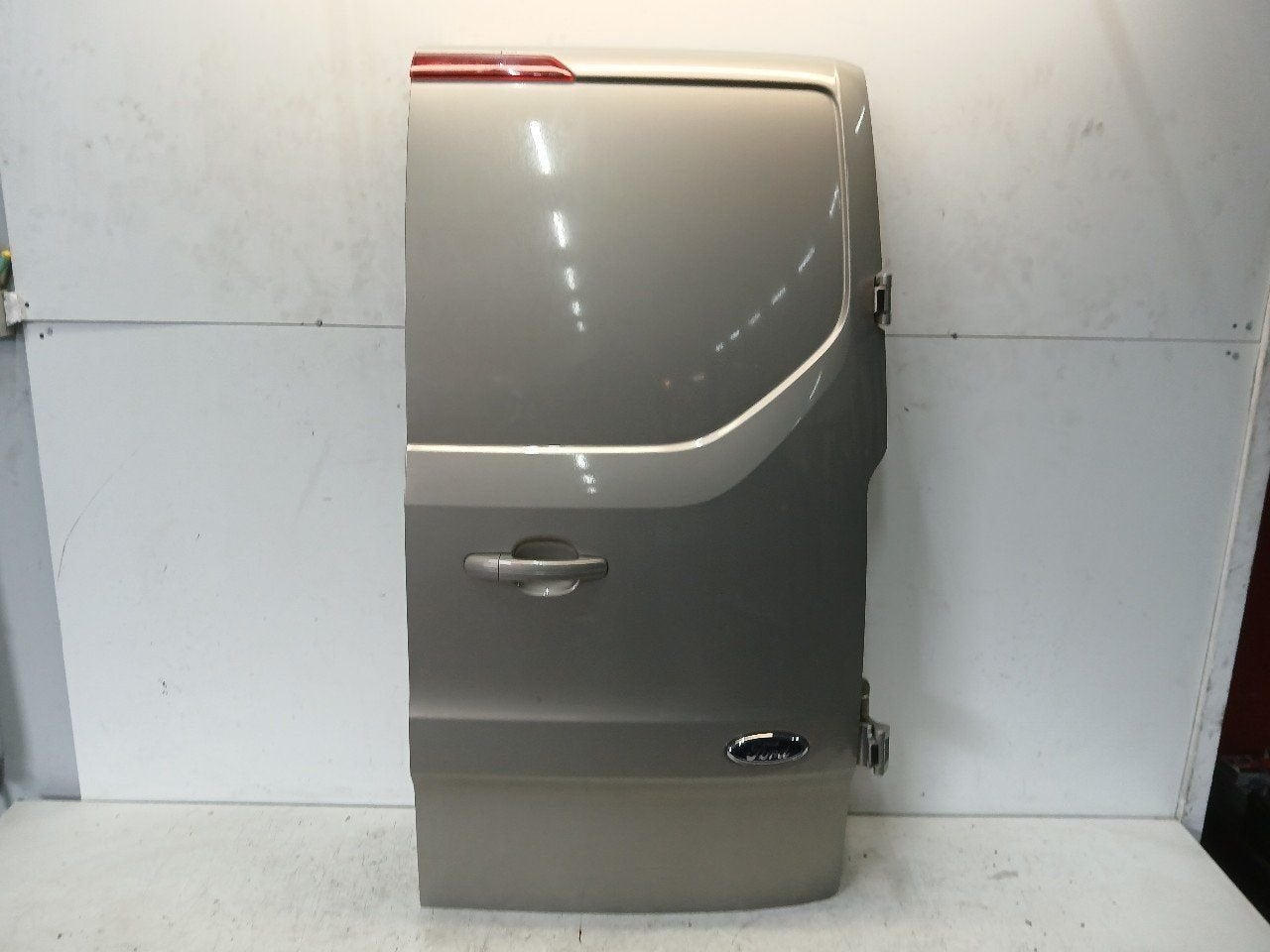 Portier rechtsachter Ford Transit, Onderdelen@venauto.nl, Van der Ven Autorecycling B.V., Gebruikt, Ettenseweg 76, 4706 PB Roosendaal, The Netherlands