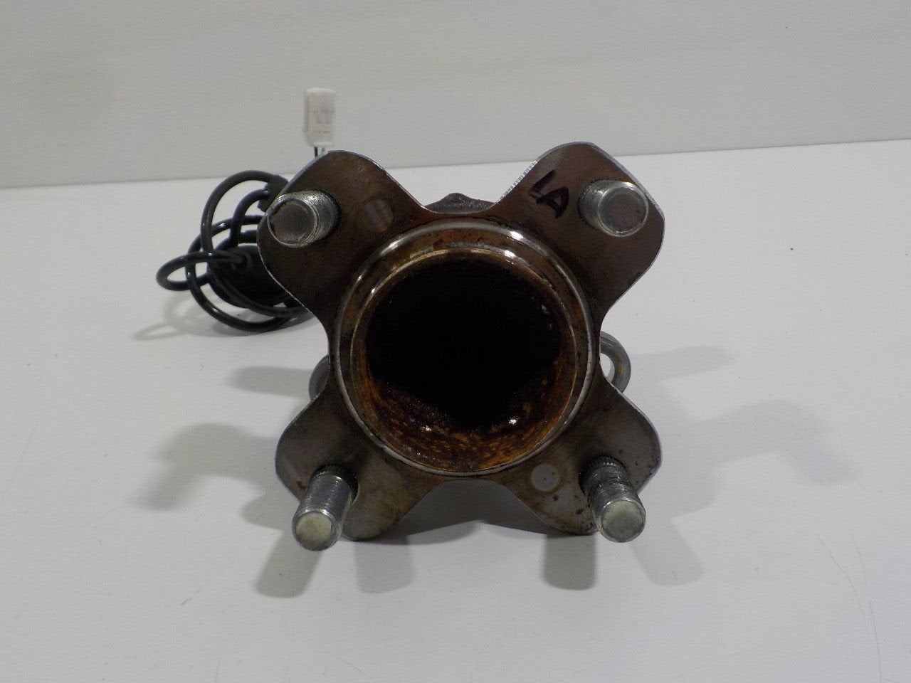 Wielnaaf links achter Suzuki Swift, Onderdelen@venauto.nl, Van der Ven Autorecycling B.V., Gebruikt, Ettenseweg 76, 4706 PB Roosendaal, The Netherlands