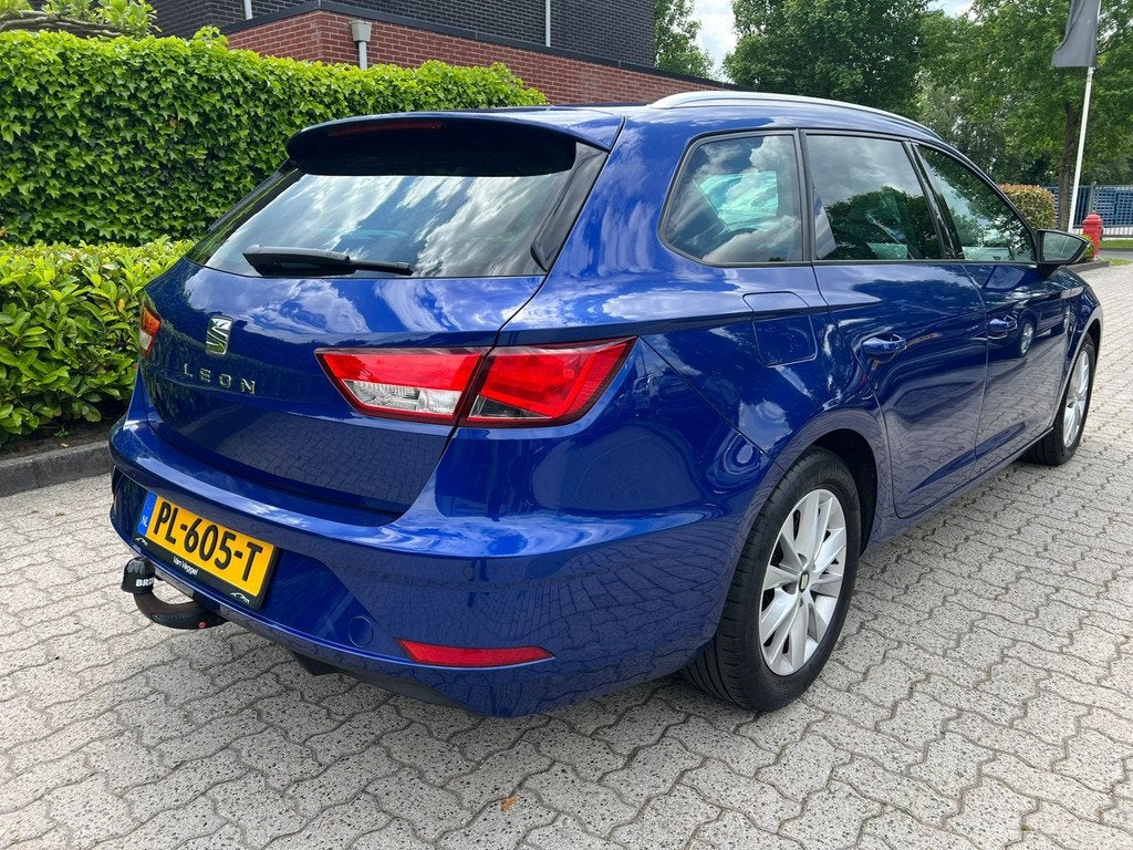 SEAT Leon ST 1.0 EcoTSI Style Business Intense trekhaak, cru, Voorwielaandrijving, Stof, Gebruikt, Origineel Nederlands