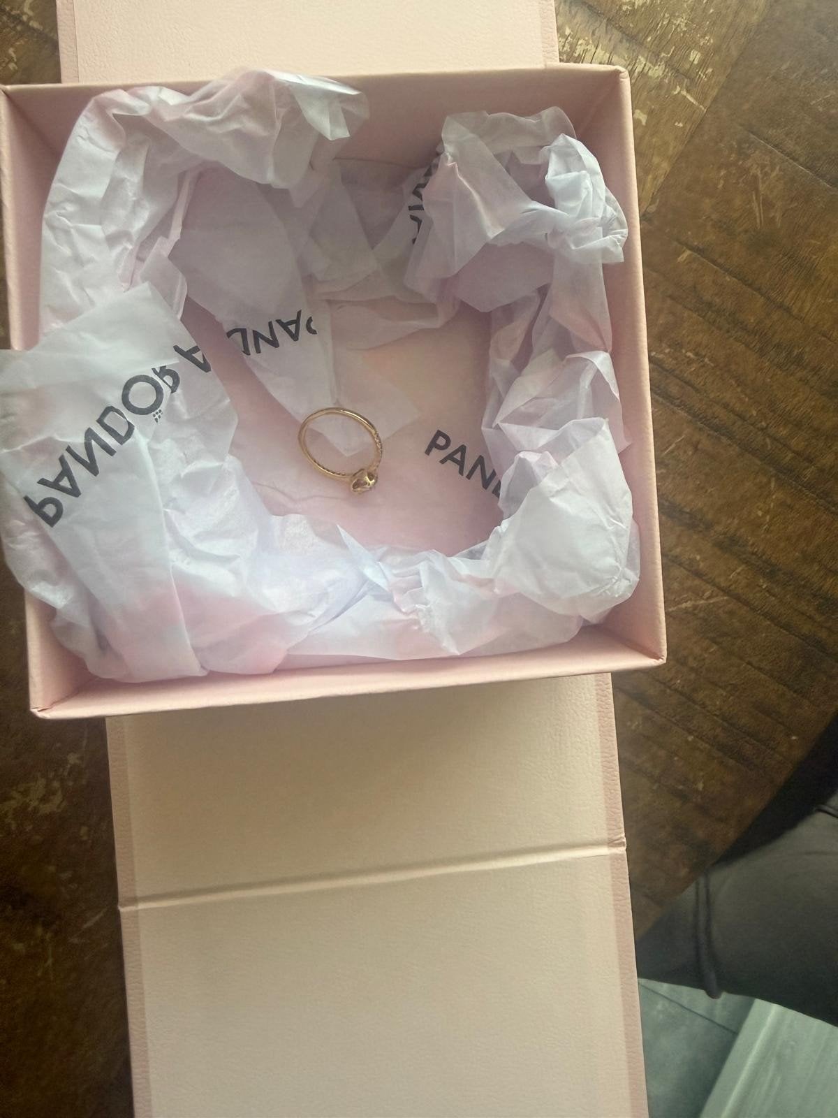 Pandora ring 2 keer gedragen, Ophalen of Verzenden, Nieuw, Goud, Goud