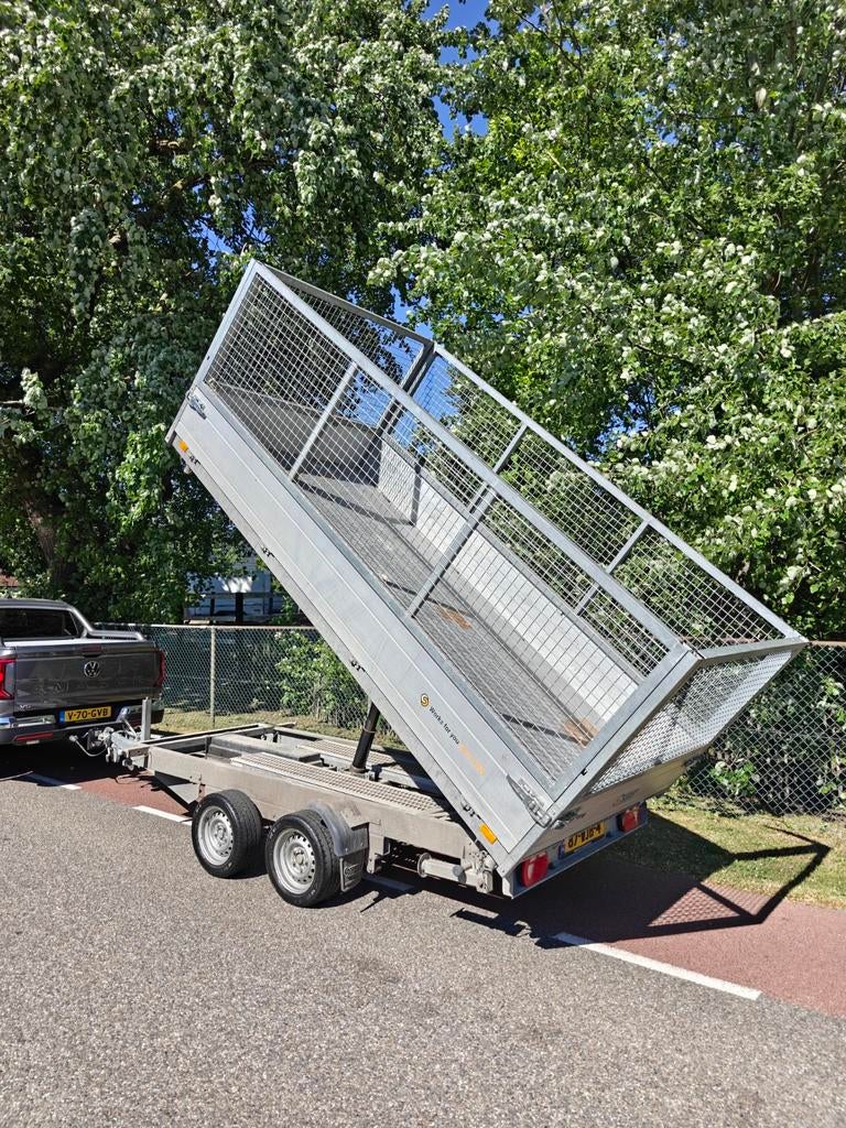 Saris 3 zijdige kipper aanhanger + oprijplaten, Ophalen of Verzenden, Zo goed als nieuw