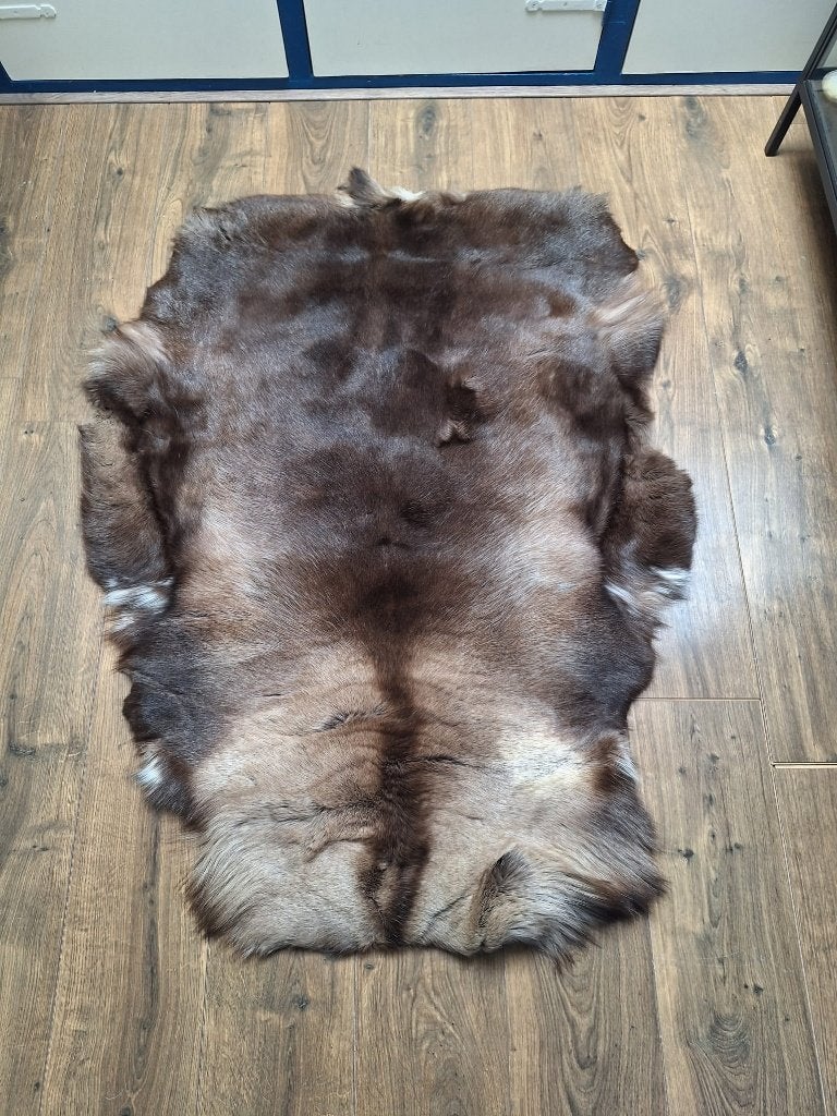 Prachtige XL Rendierhuid – 125x90 cm – nieuwstaat twv €150, Verzenden, Zo goed als nieuw, Rechthoekig, 200 cm of meer