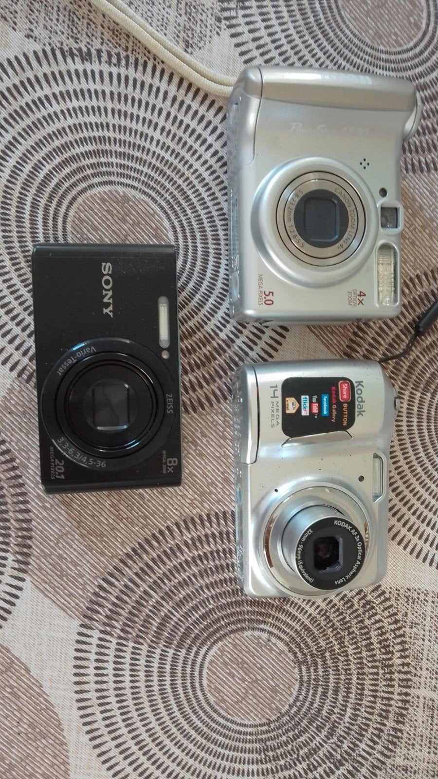 3 digitale fototoestellen: Sony, Canon, Kodak, Audio, Tv en Foto, Gebruikt, Ophalen of Verzenden, Compactcamera, Sony