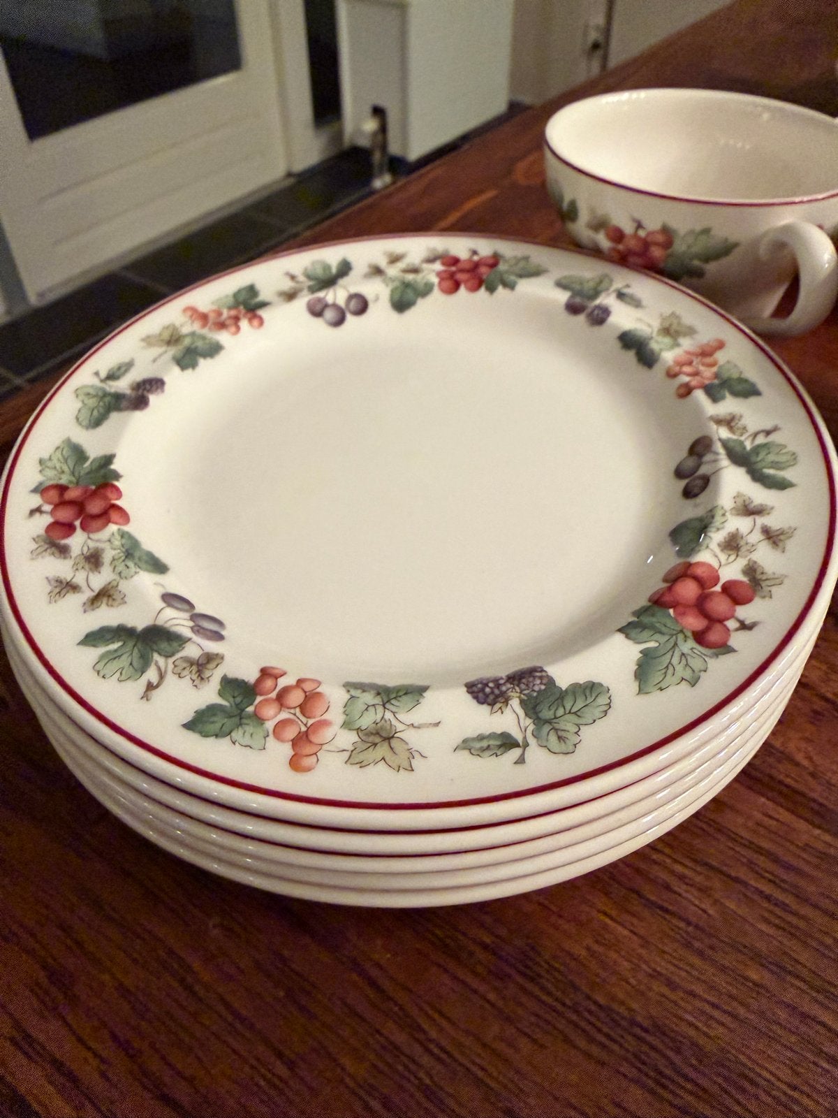 Wedgwood Queen's Ware Provence gebaksbordjes, Ophalen of Verzenden, Zo goed als nieuw, Bord(en), Wedgwood