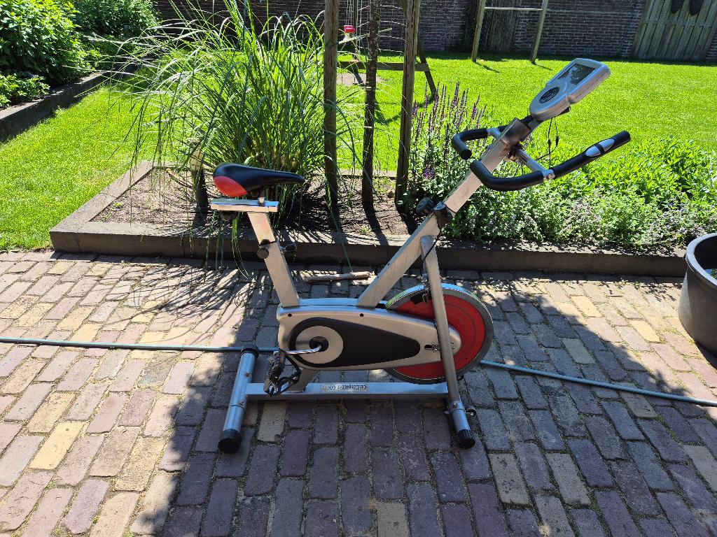 spinning revalidatie hometrainer, Sport en Fitness, Ophalen, Gebruikt, Metaal, Benen