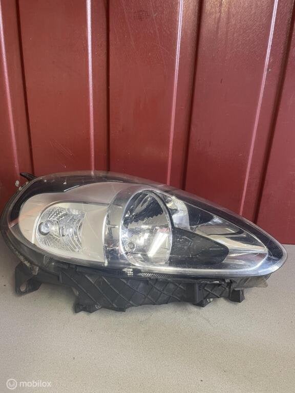 Koplamp rechts Fiat Punto Evo ('09->), Auto-onderdelen, Gebruikt, Fiat, Ophalen of Verzenden
