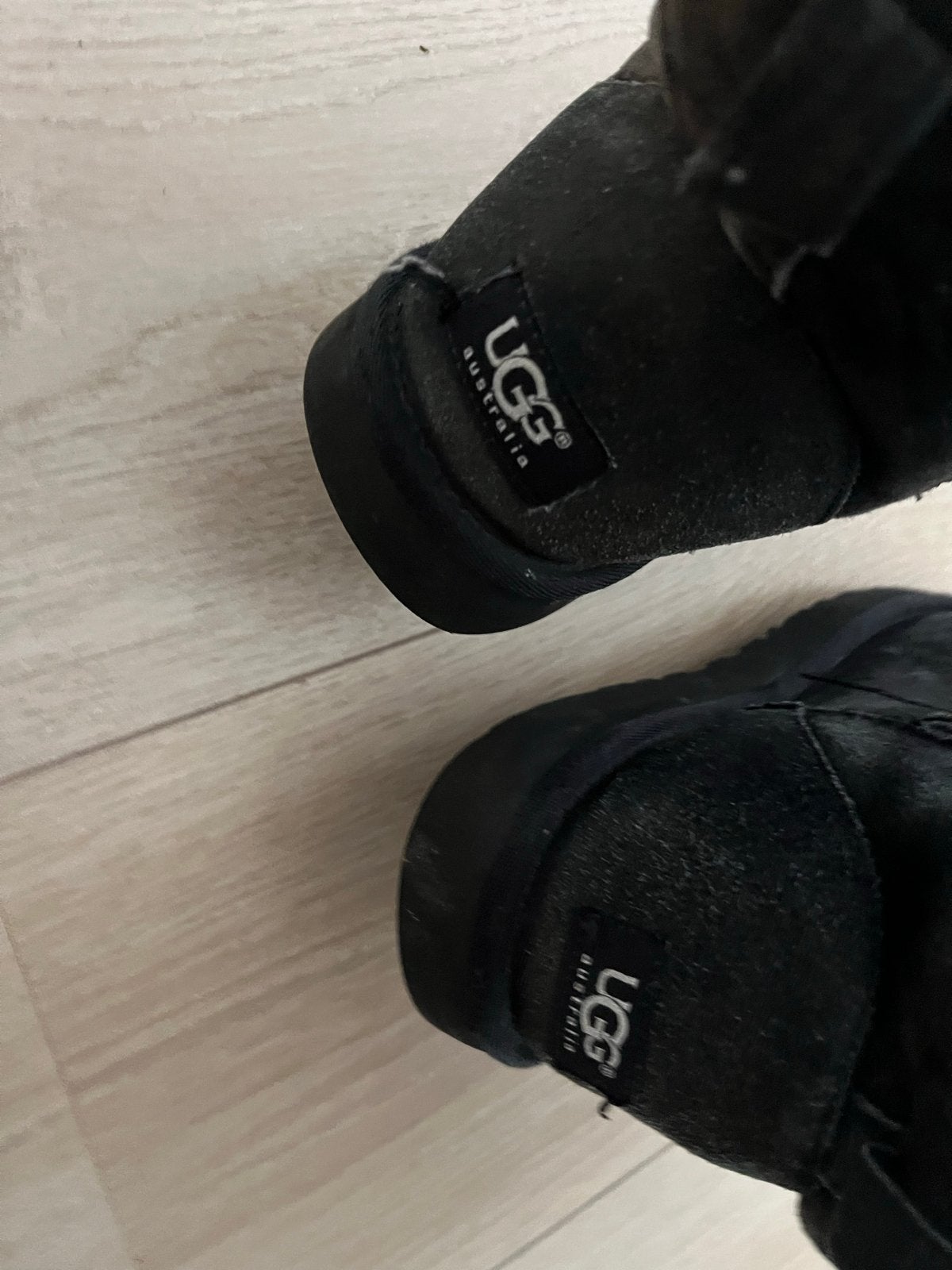 Zwarte UGG maat 40, Kleding | Dames, Ophalen of Verzenden, Zo goed als nieuw, Zwart, Lage of Enkellaarzen