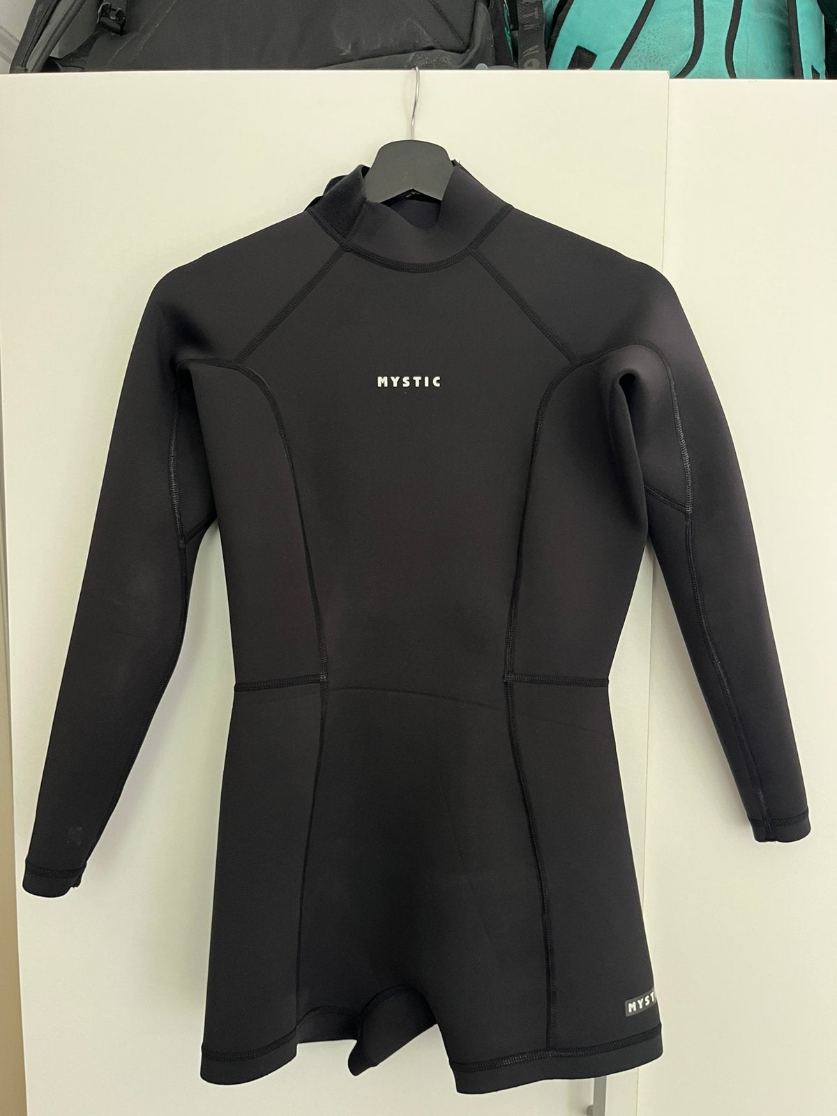 New! Mystic shorty 2/2mm wetsuit, M,  Lunar Longarm, backzip, Watersport en Boten, Ophalen of Verzenden, Nieuw, Dame, Wetsuit