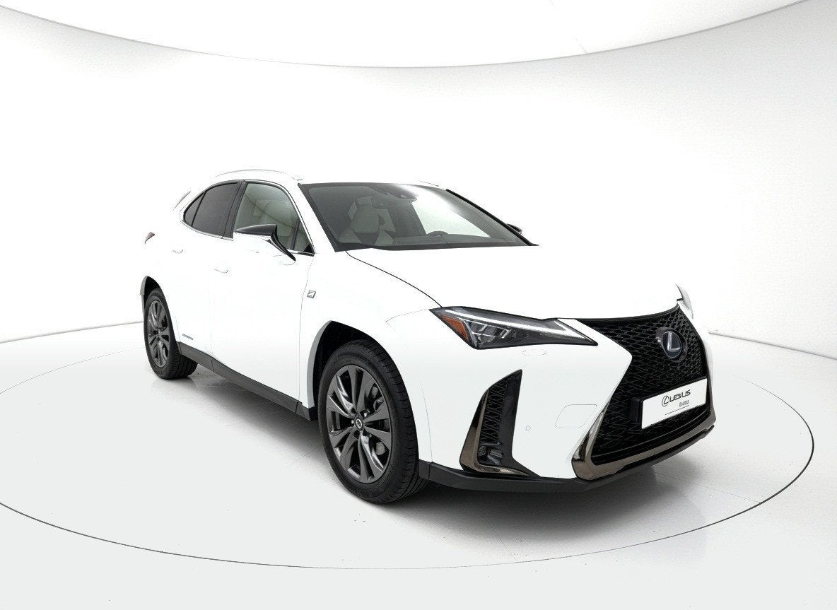 Lexus UX 250h AWD F Sport Premium | Mark Levinson | 360' Cam, Automaat, Gebruikt, 4 cilinders, Wit
