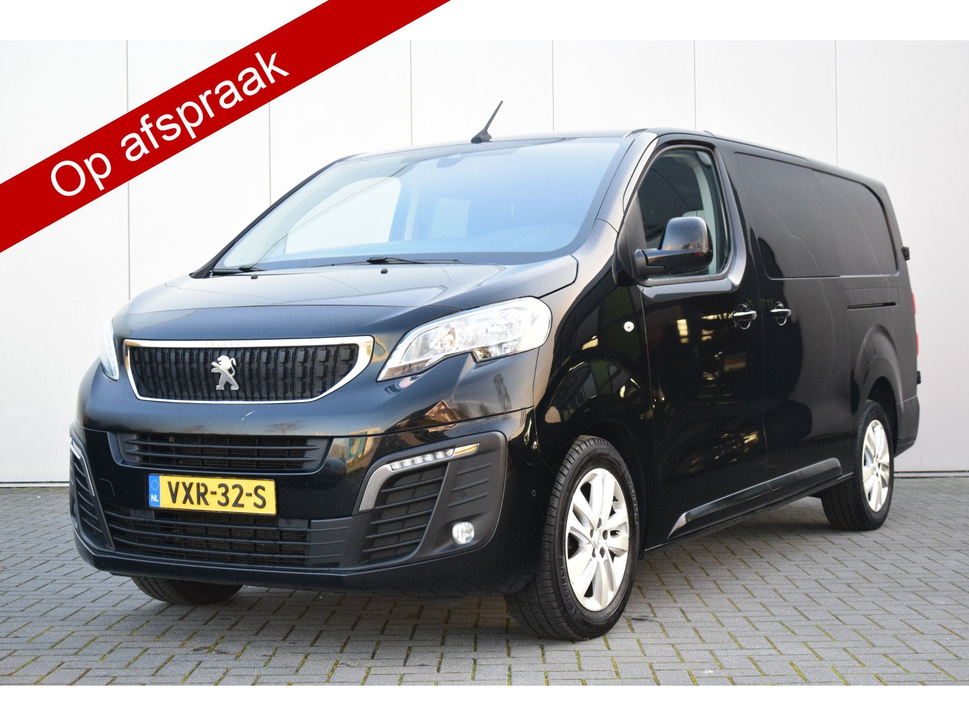 Peugeot Expert 2.0 BlueHDI 180 S&S DC 2x Schuifdeur Navi/Cam, Auto's, Stof, Gebruikt, 4 cilinders, Zwart