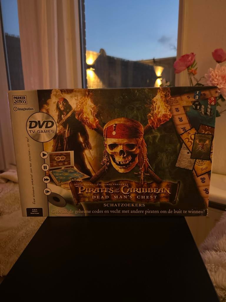 Pirates of the Caribbean DVD TV Game - Nieuwstaat, Hobby en Vrije tijd, Gezelschapsspellen | Bordspellen, Ophalen of Verzenden