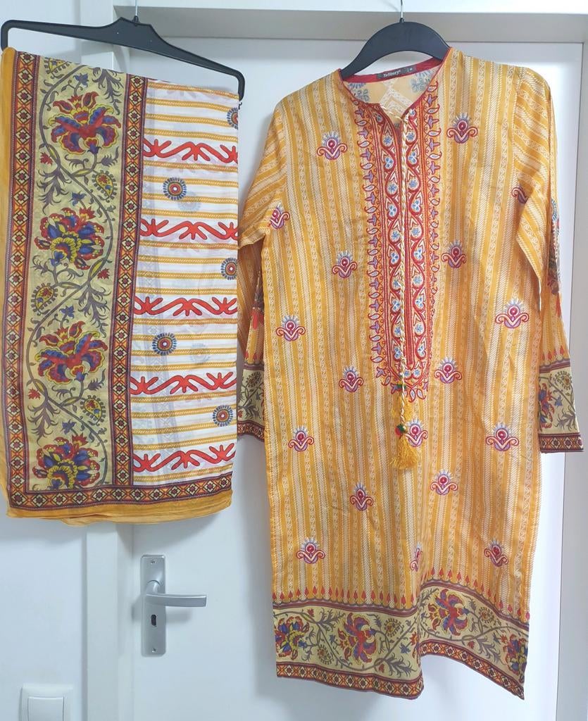 Geborduurde Indiase Kameez Dupatta Set - Maat M, Maat 38/40 (M), Geel, Ophalen of Verzenden, Zo goed als nieuw